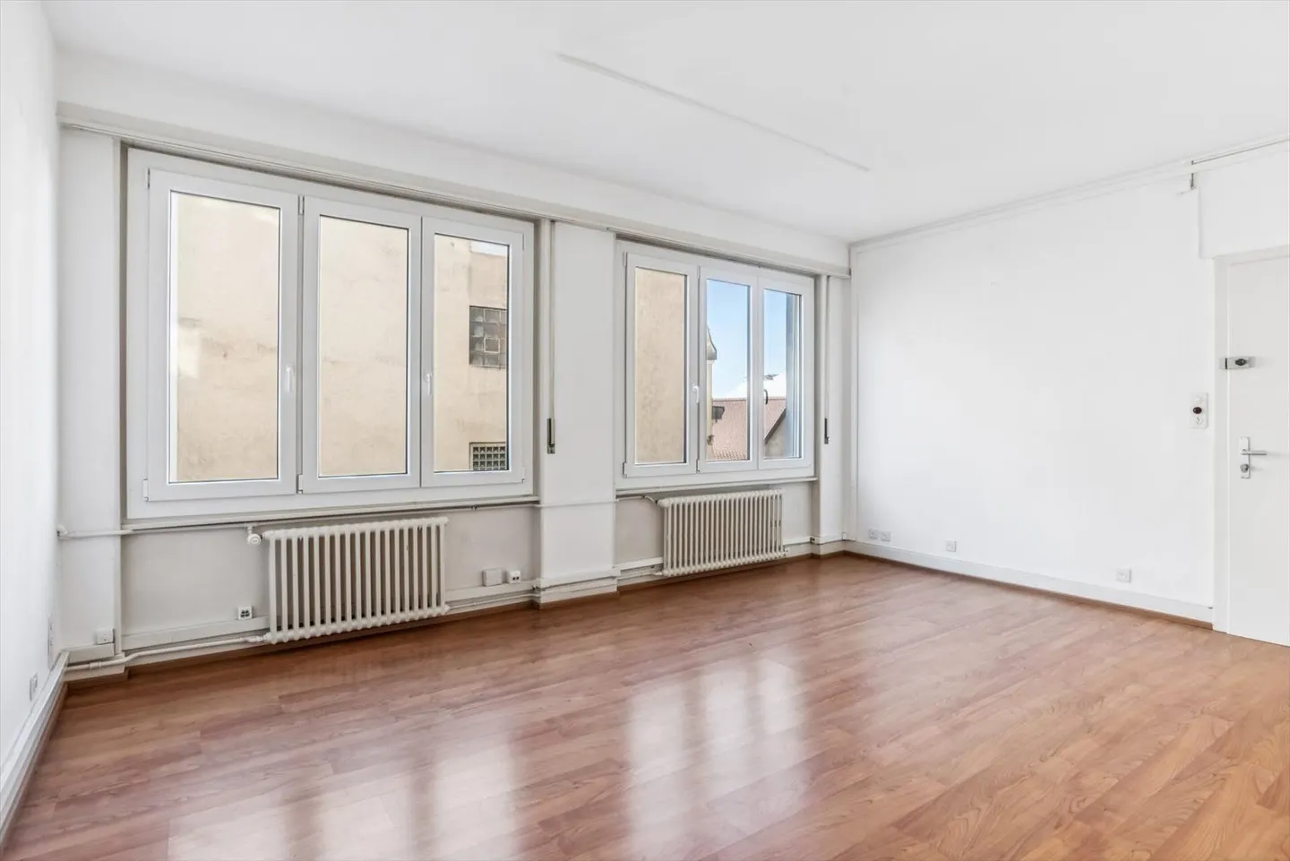 Ideally located! - Photo 4 of 12