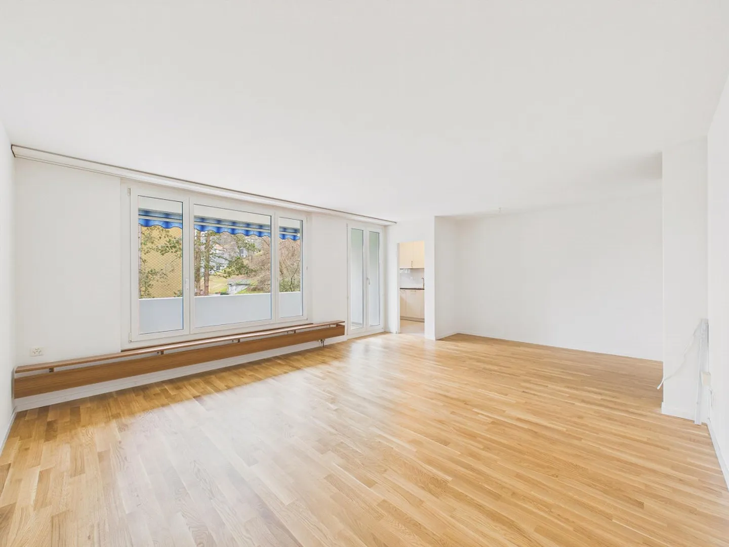 Appartement lumineux de 3,5 pièces avec balcon à Brugg - Photo 1 sur 11