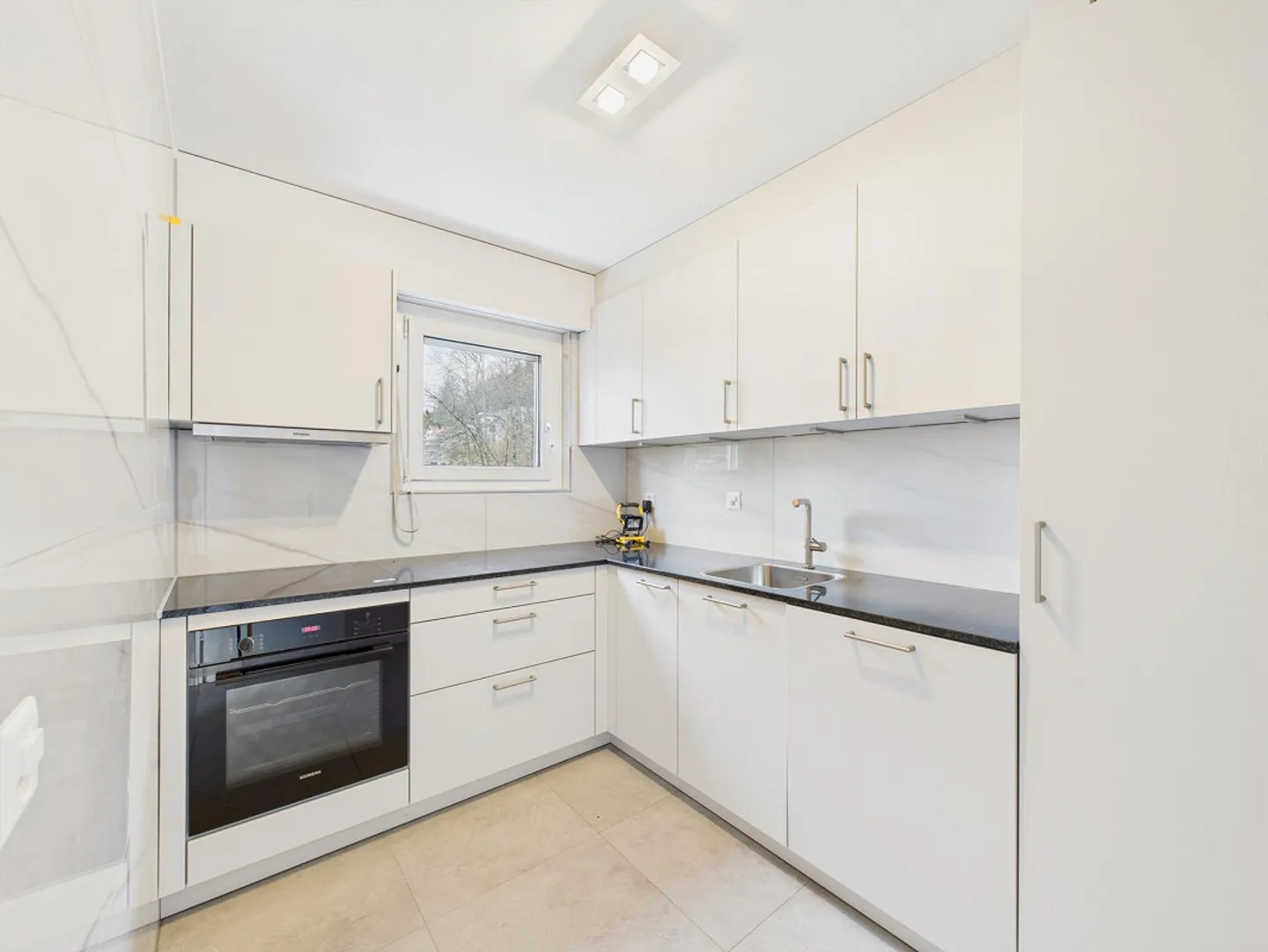 Appartement lumineux de 3,5 pièces avec balcon à Brugg - Photo 2 sur 11