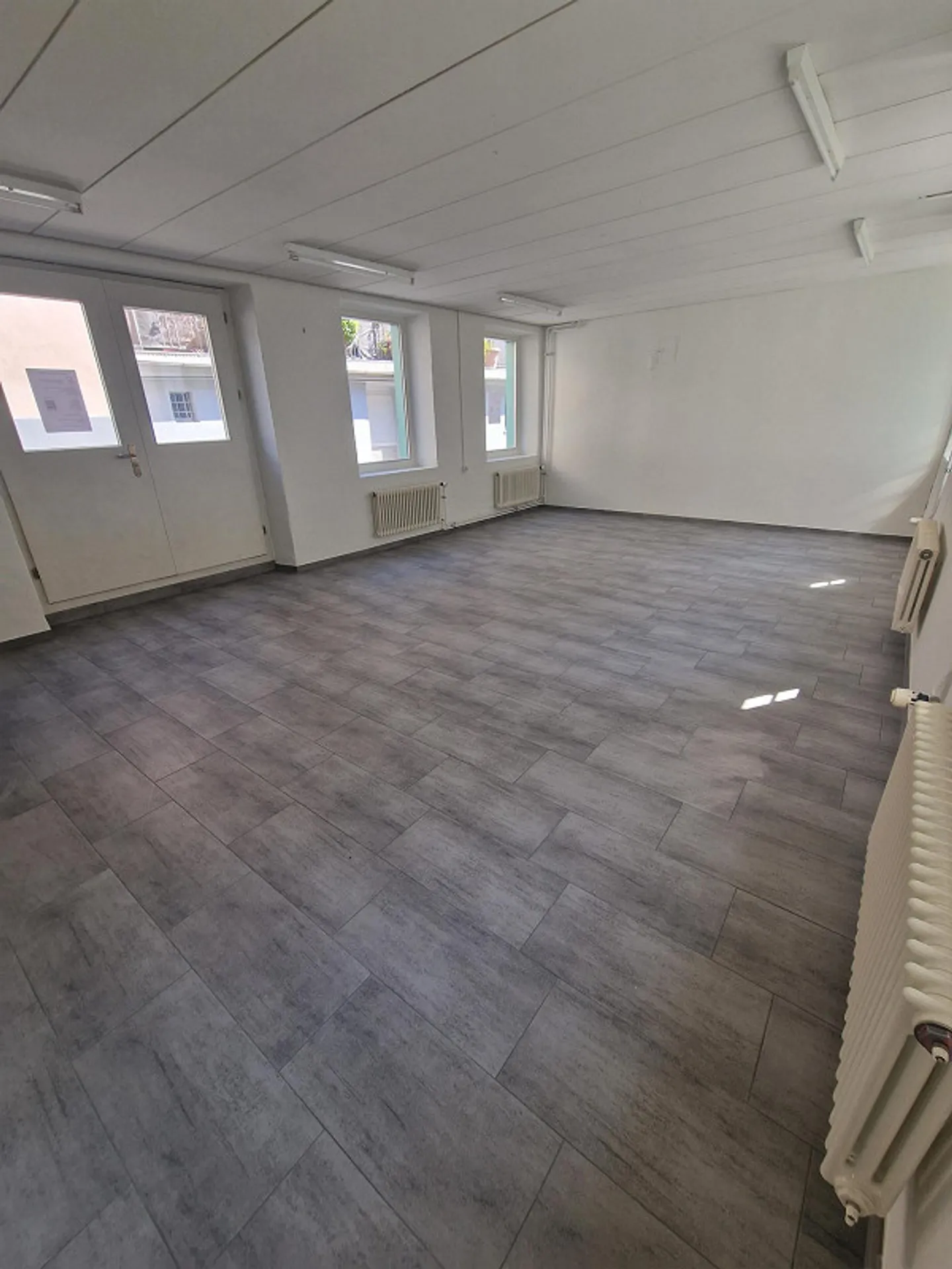 Espace commercial situé au centre - Photo 3 sur 4