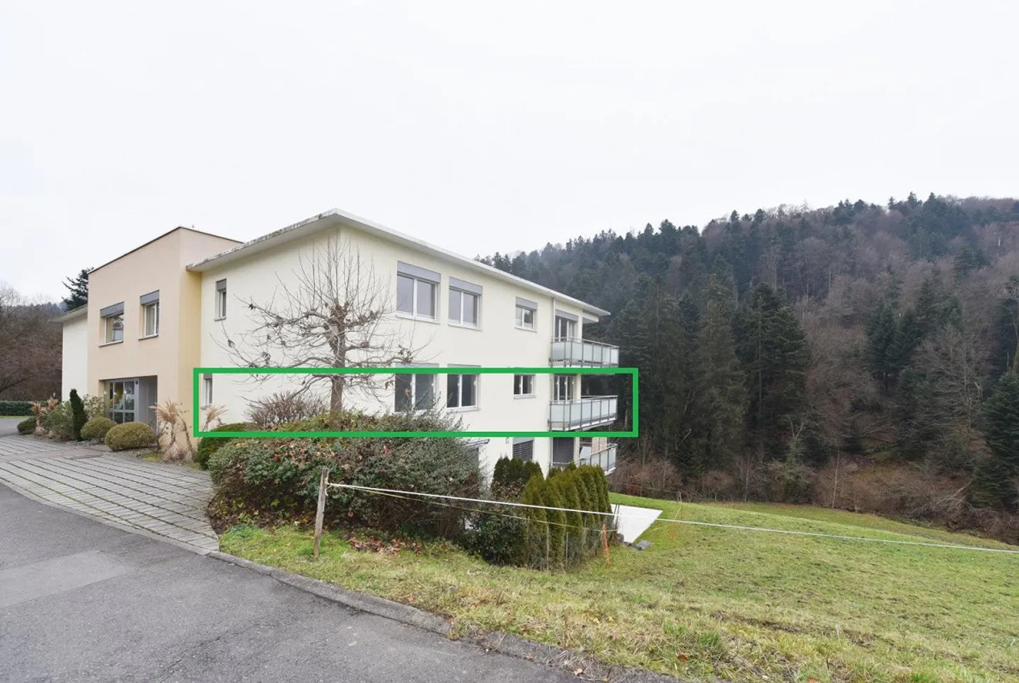 Appartamento soleggiato con vista e tranquillità - Foto 1 di 9