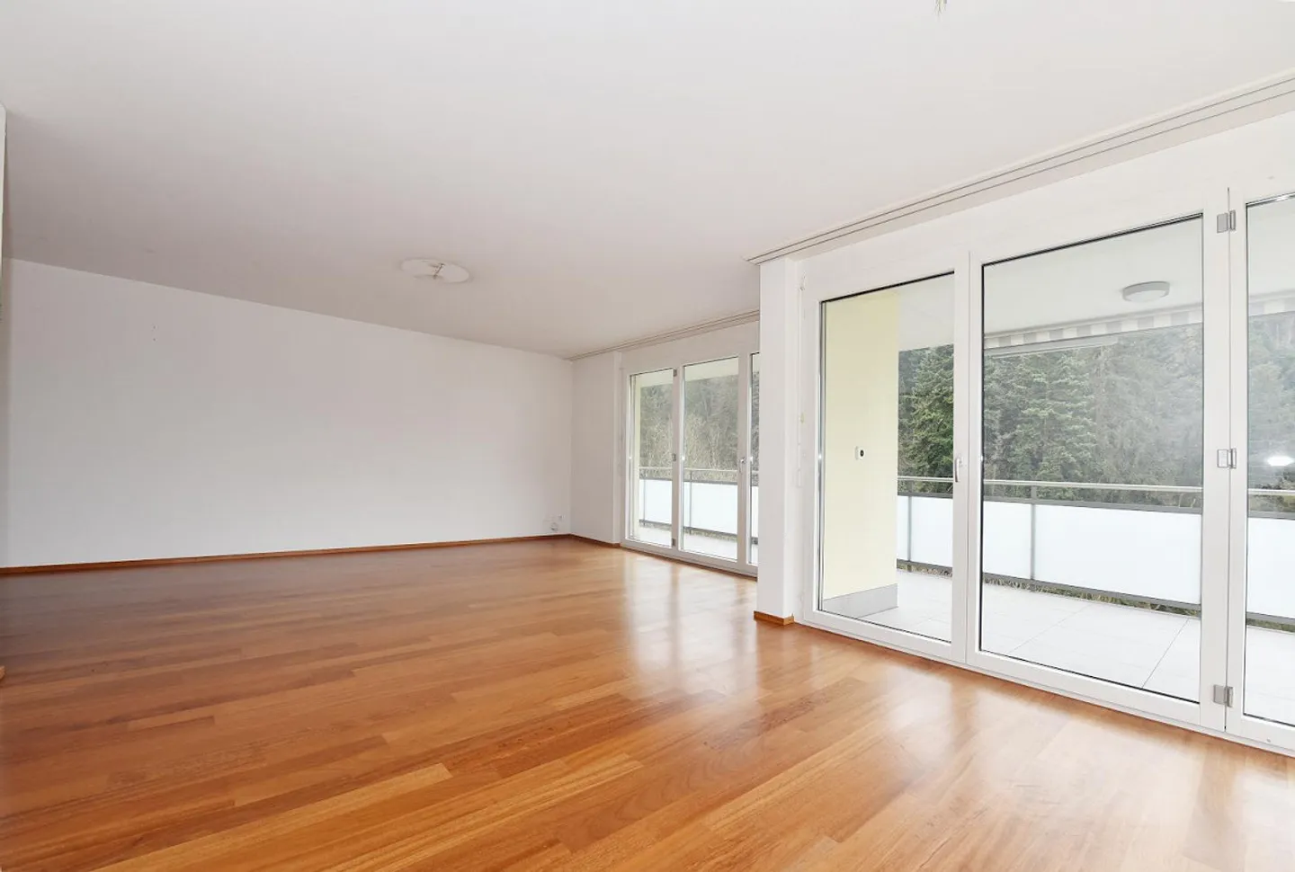 Appartamento soleggiato con vista e tranquillità - Foto 4 di 9