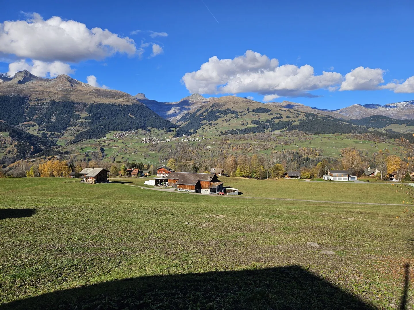 Nuovo edificio "Chasa Pilavarda" - Appartamento di 3,5 stanze al piano terra - Foto 3 di 12