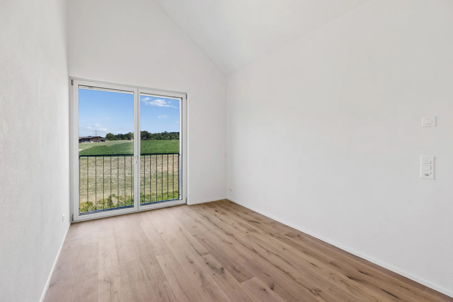 Nouvelle construction avec vue - moderne appartement en penthouse de 3,5 pièces avec beaucoup de confort de vie - Photo 8 sur 11