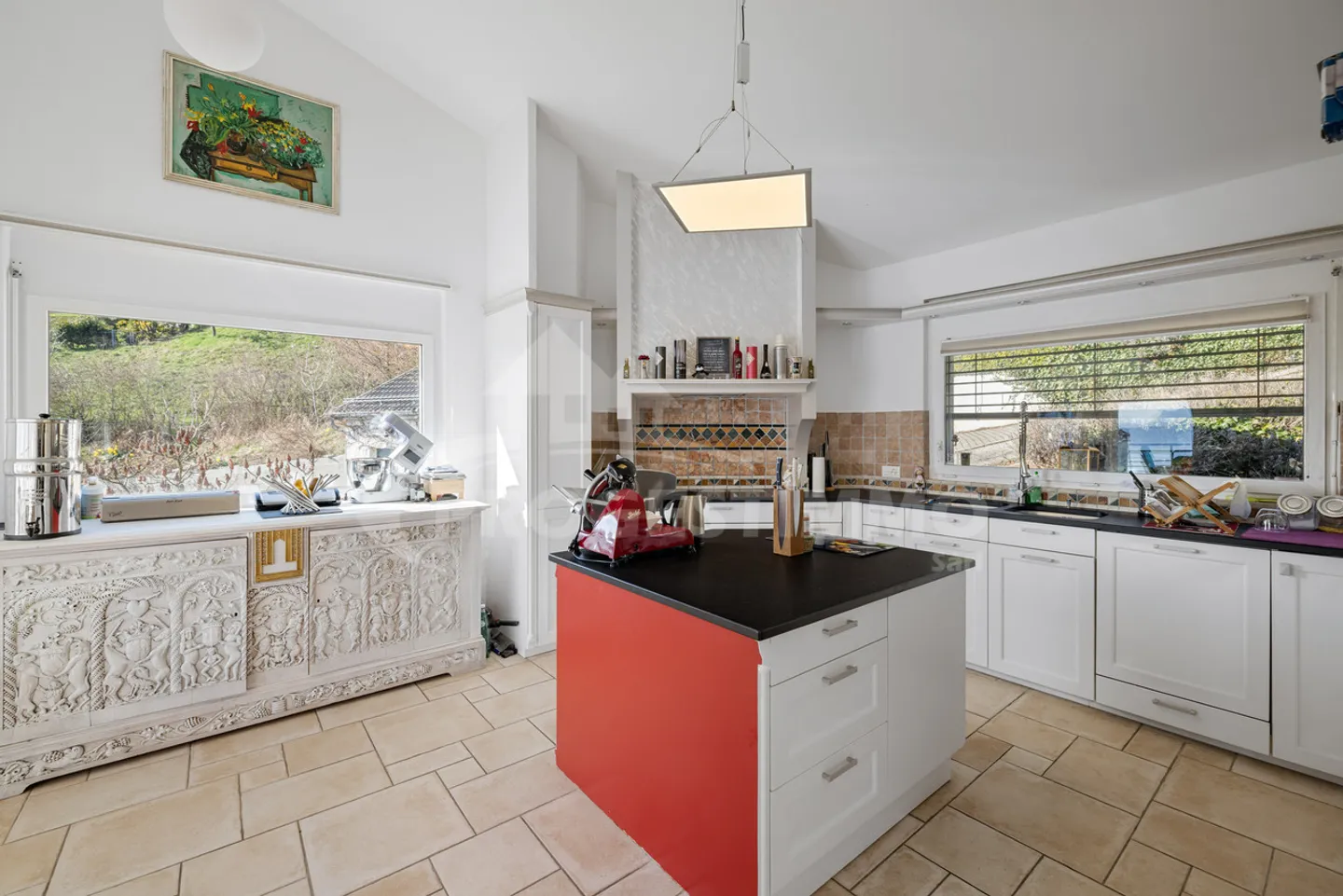 SUPERBA VILLA INDIVIDUALE CON UNA VISTA SPECTACOLARE SUL LAGO - Foto 4 di 14