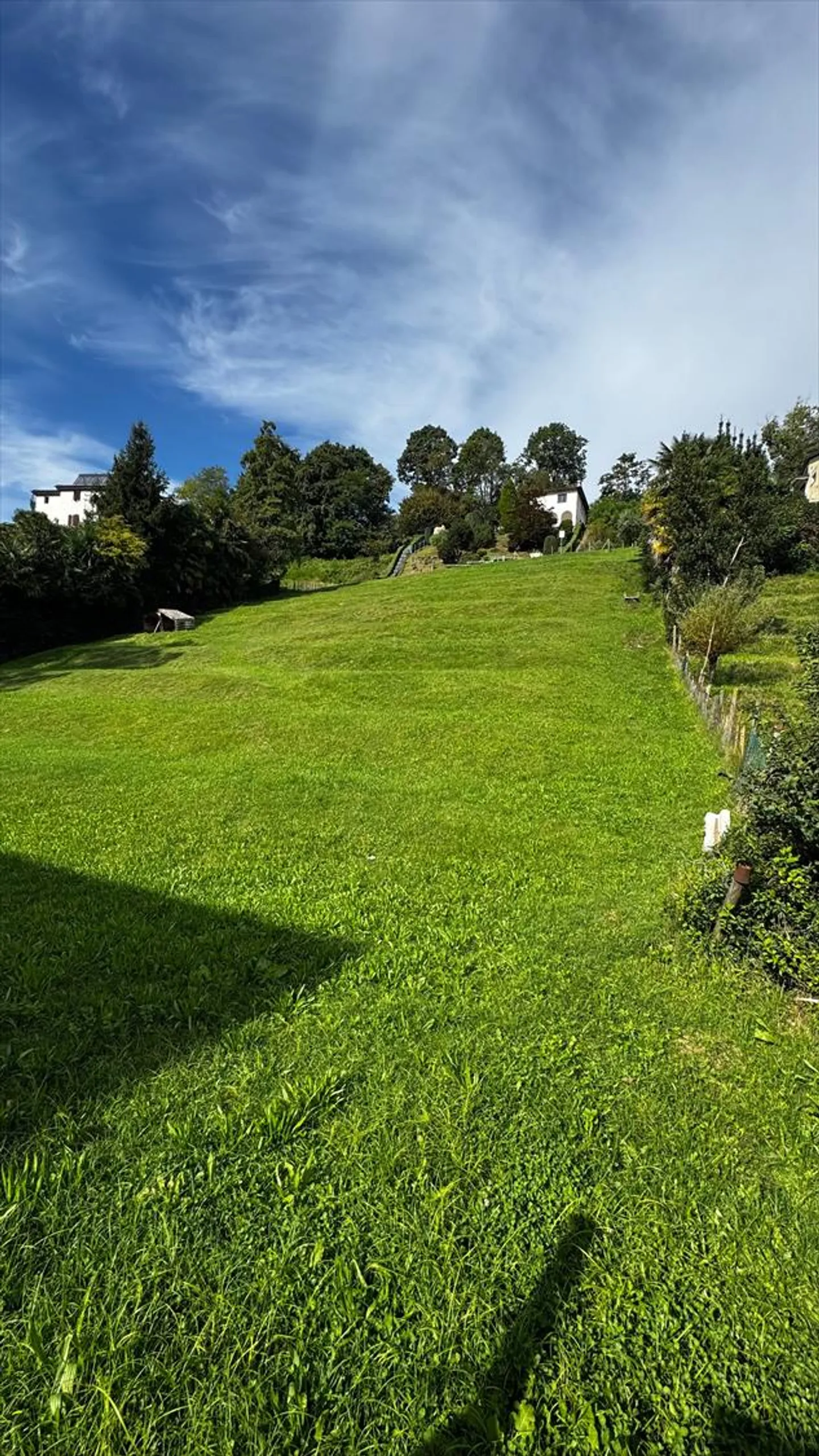 Terrain à bâtir avec projet approuvé à Pura - Photo 1 sur 4