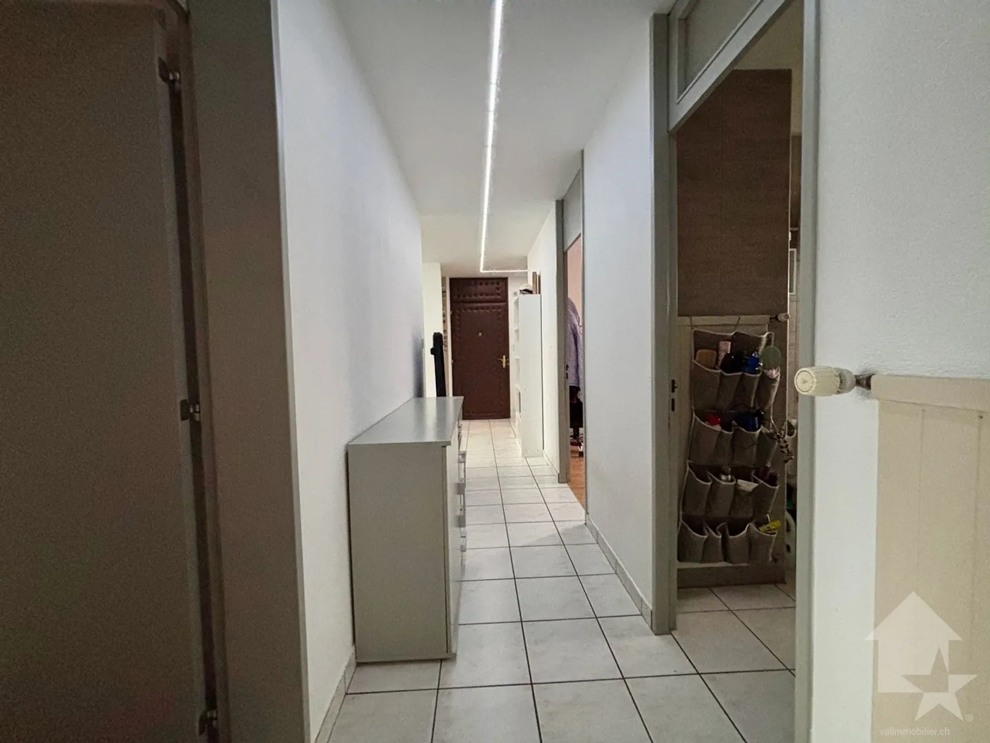Appartamento di 4.5 locali vicino al centro città e garage-box - Foto 14 di 18