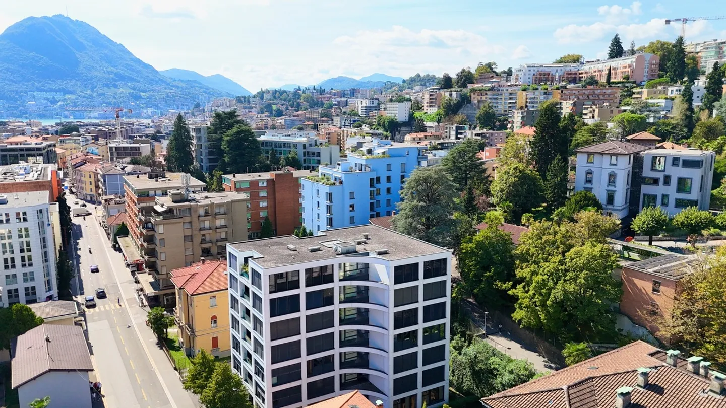 Appartamento a Pochi Passi dal Centro di Lugano - Foto 2 di 18