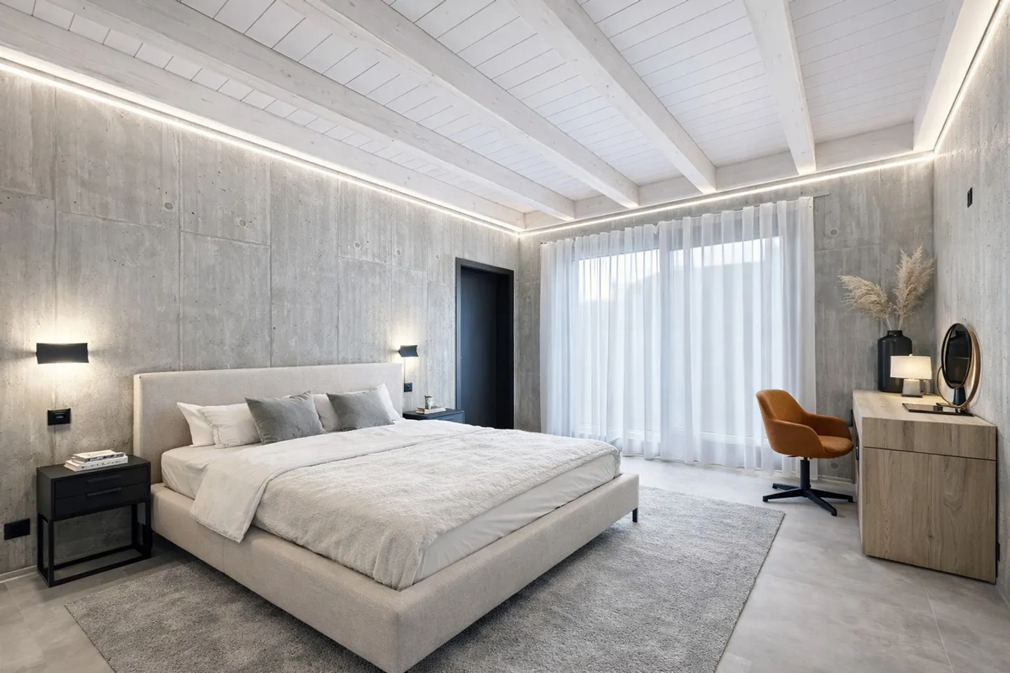 Luxury Home with Energy Autonomy - Photo 4 of 6