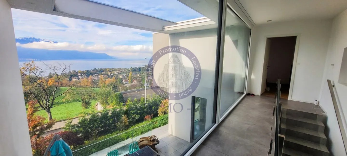Villa di lusso con vista mozzafiato sul lago e sulle montagne di Montreux - Foto 2 di 11