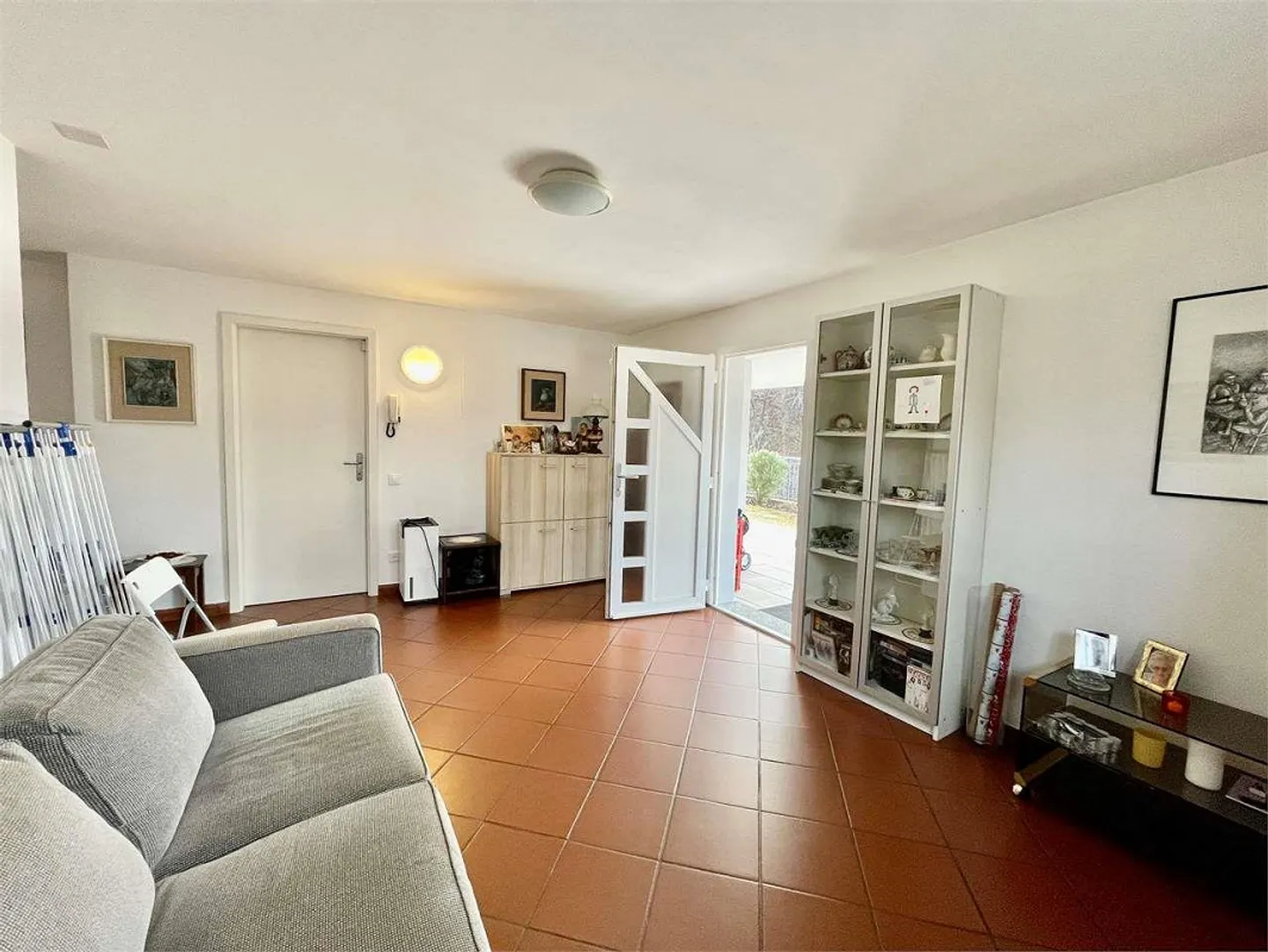 Villa bifamiliare con piscina e vista panoramica - Cadro - Foto 13 di 13