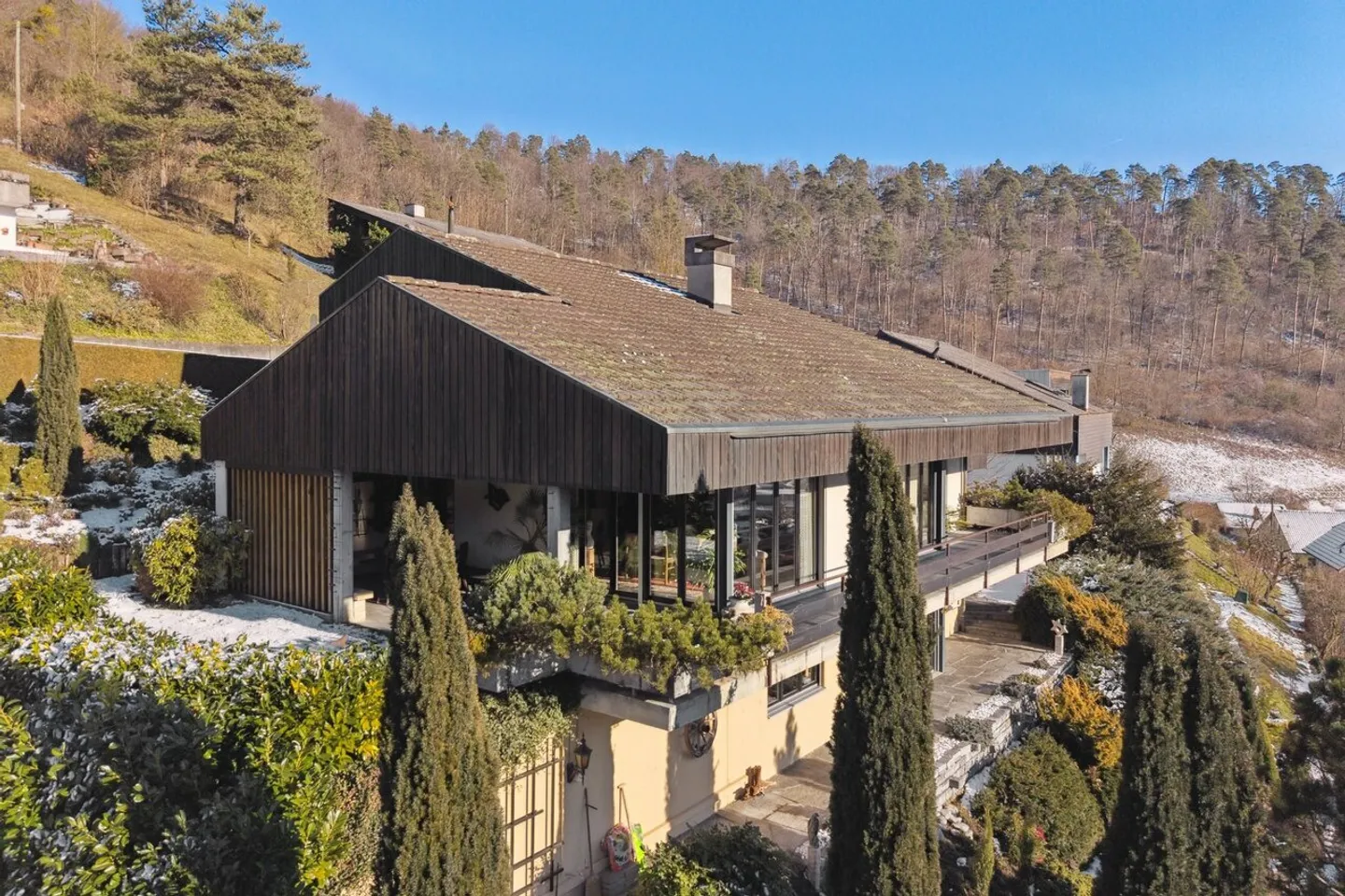 Dream Home for Creatives in a Prime Hillside Location - Photo 1 of 5