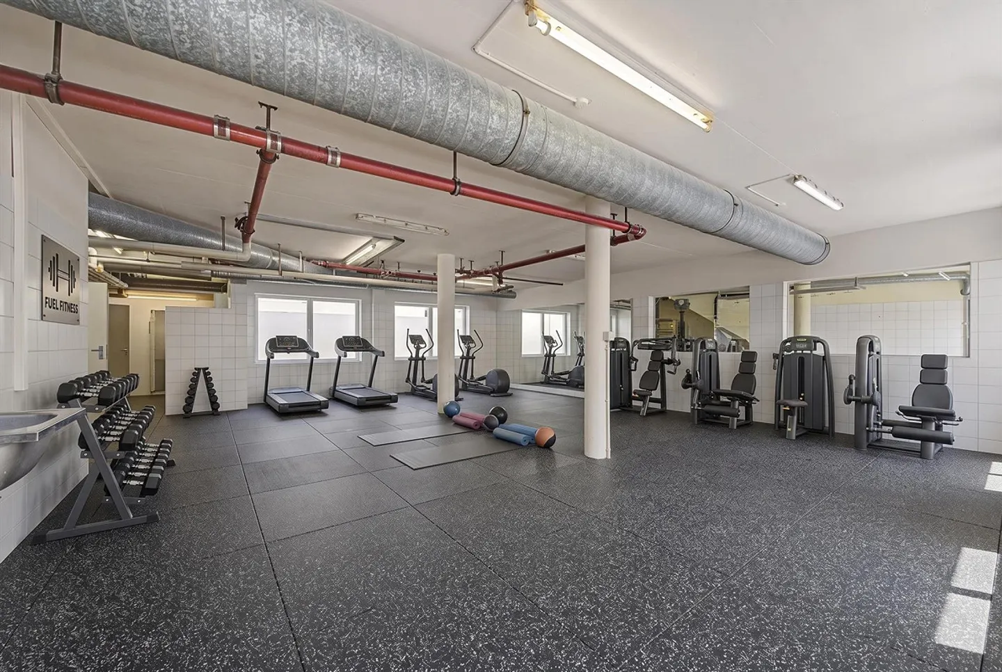 Espace commercial et de vente dans un emplacement central à Oberengstringen - Photo 5 sur 7