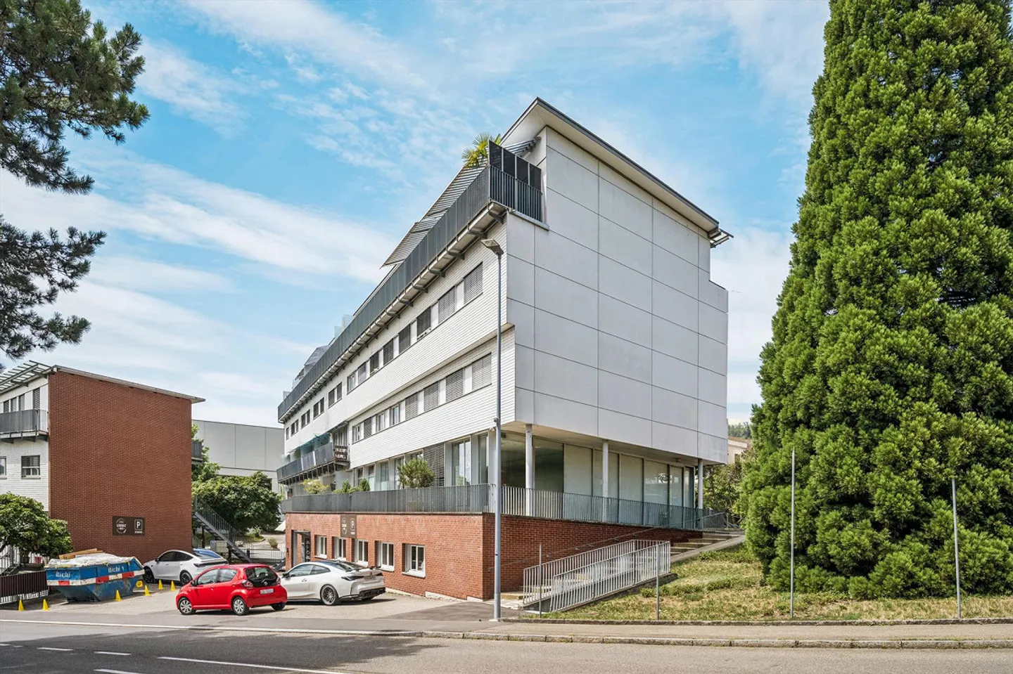 Espace commercial et de vente dans un emplacement central à Oberengstringen - Photo 6 sur 7