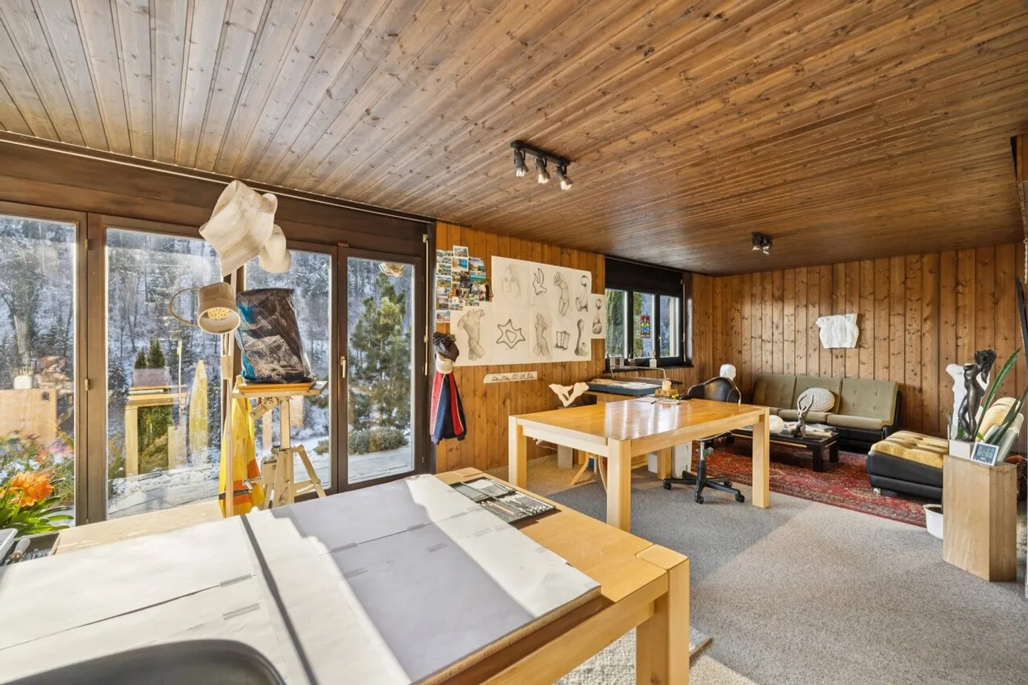 Dream Home for Creatives in a Prime Hillside Location - Photo 4 of 5