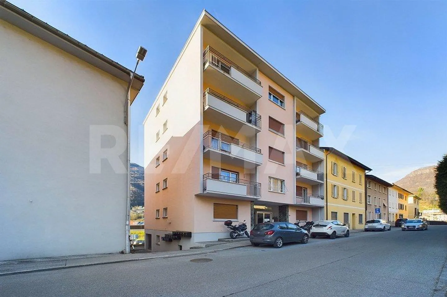 Proprietà di rendimento - 3 appartamenti all'ultimo piano con vista a 360 gradi - Foto 1 di 13