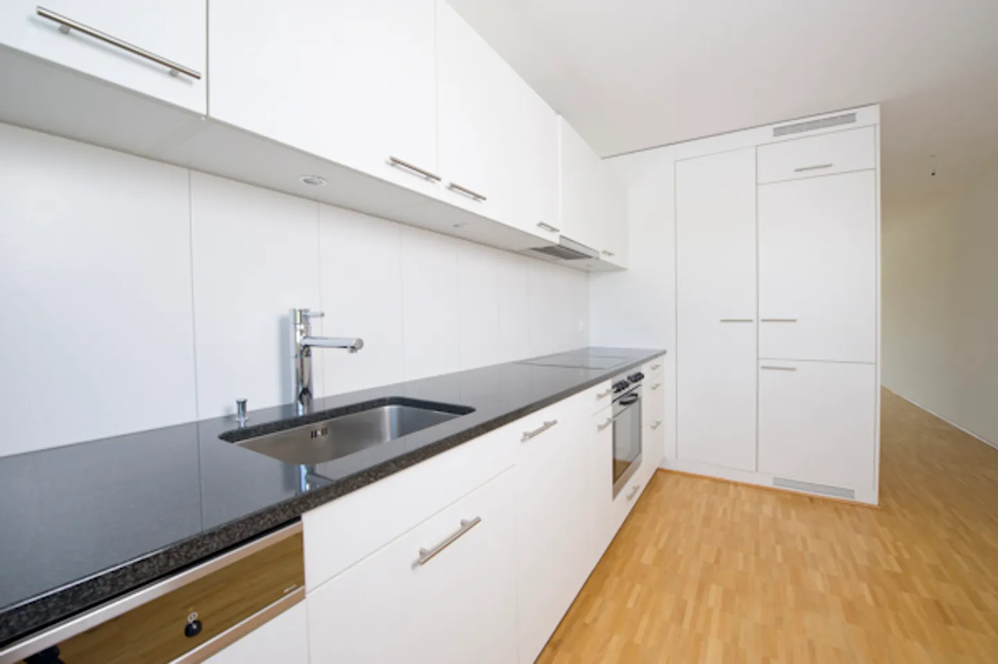 Schönes helles Apartment - Foto 3 von 7