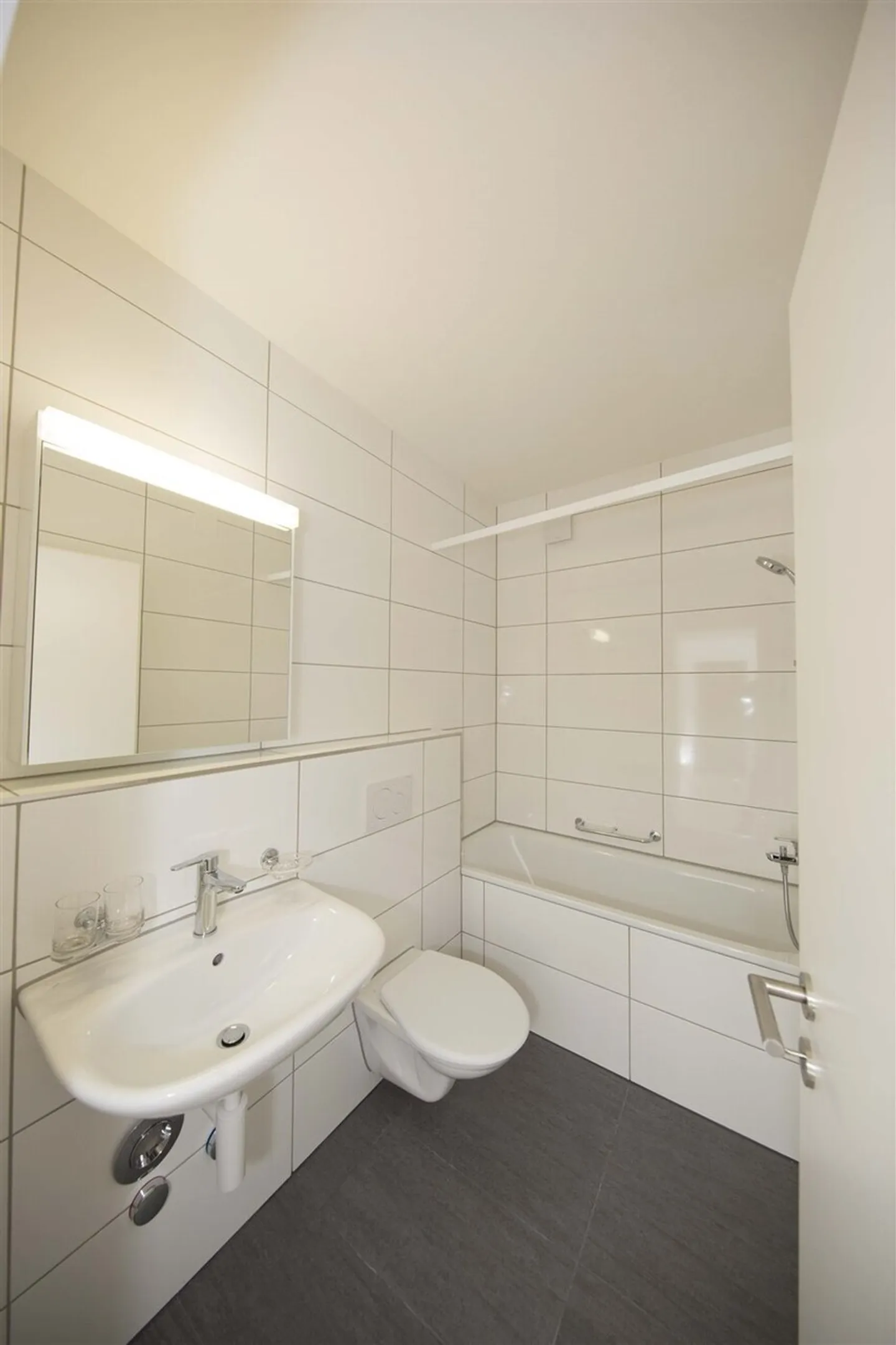 Renoviert - ideale Lage - Balkon - Foto 4 von 6