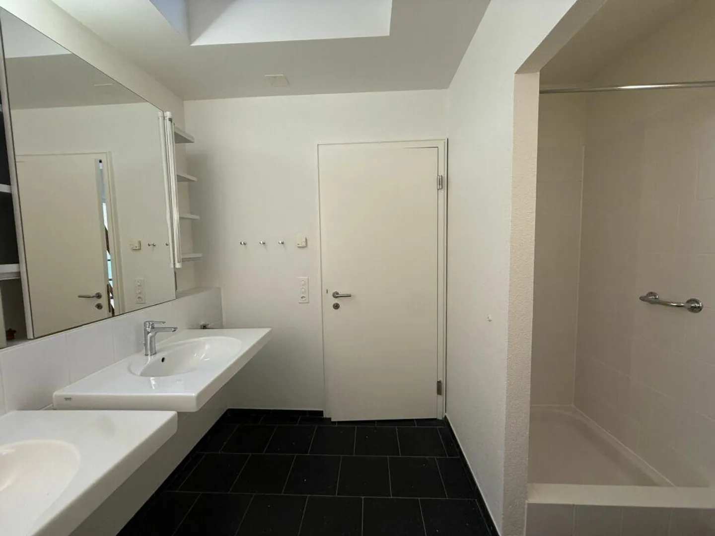 Grosszügige 4.5-Zi.-Maisonette-Wohnung mit Hobbyraum - Foto 13 di 16