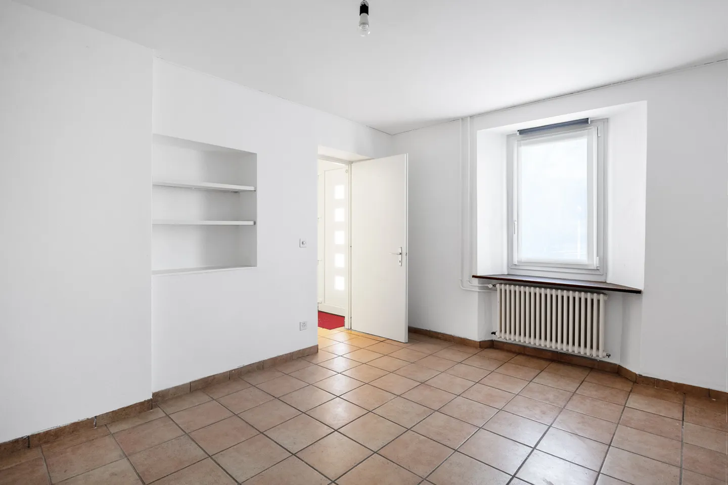 Charme e spazio: casa rinnovata in comoda posizione - Foto 6 di 10