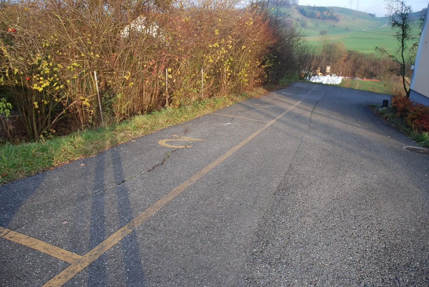 Aussenabstellplätze - Foto 2 von 2