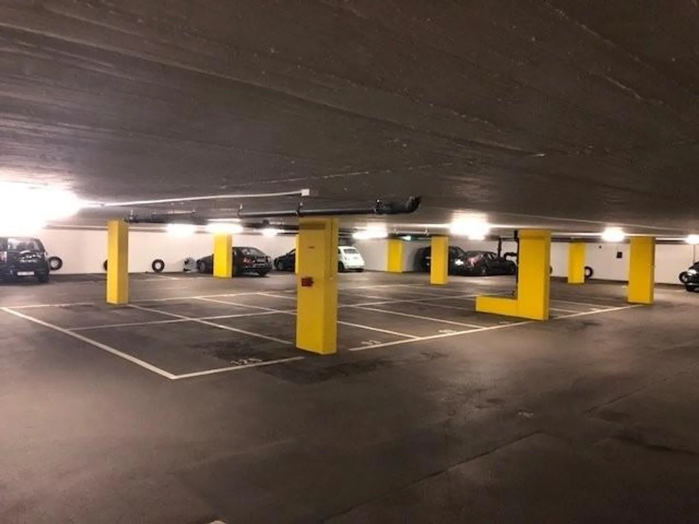 Zentraler Tiefgaragenplatz in St. Gallen zu mieten "Sommeraktion" - Photo 2 of 2