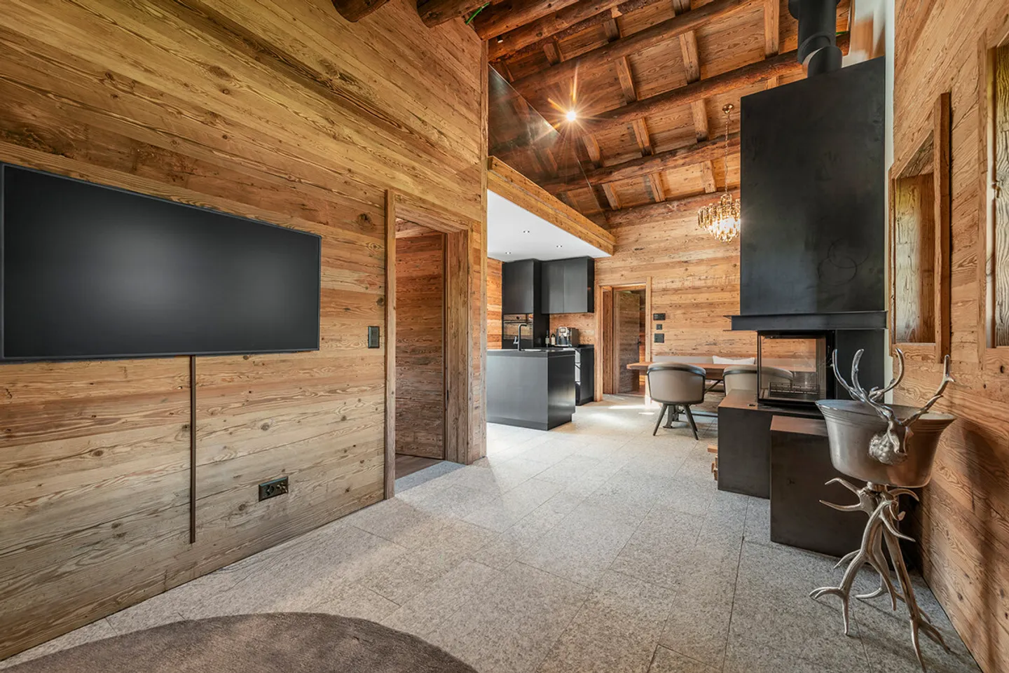 Tigignas: Luxuriously Converted Mountain Cabin at the Ski Slope - Photo 2 of 6