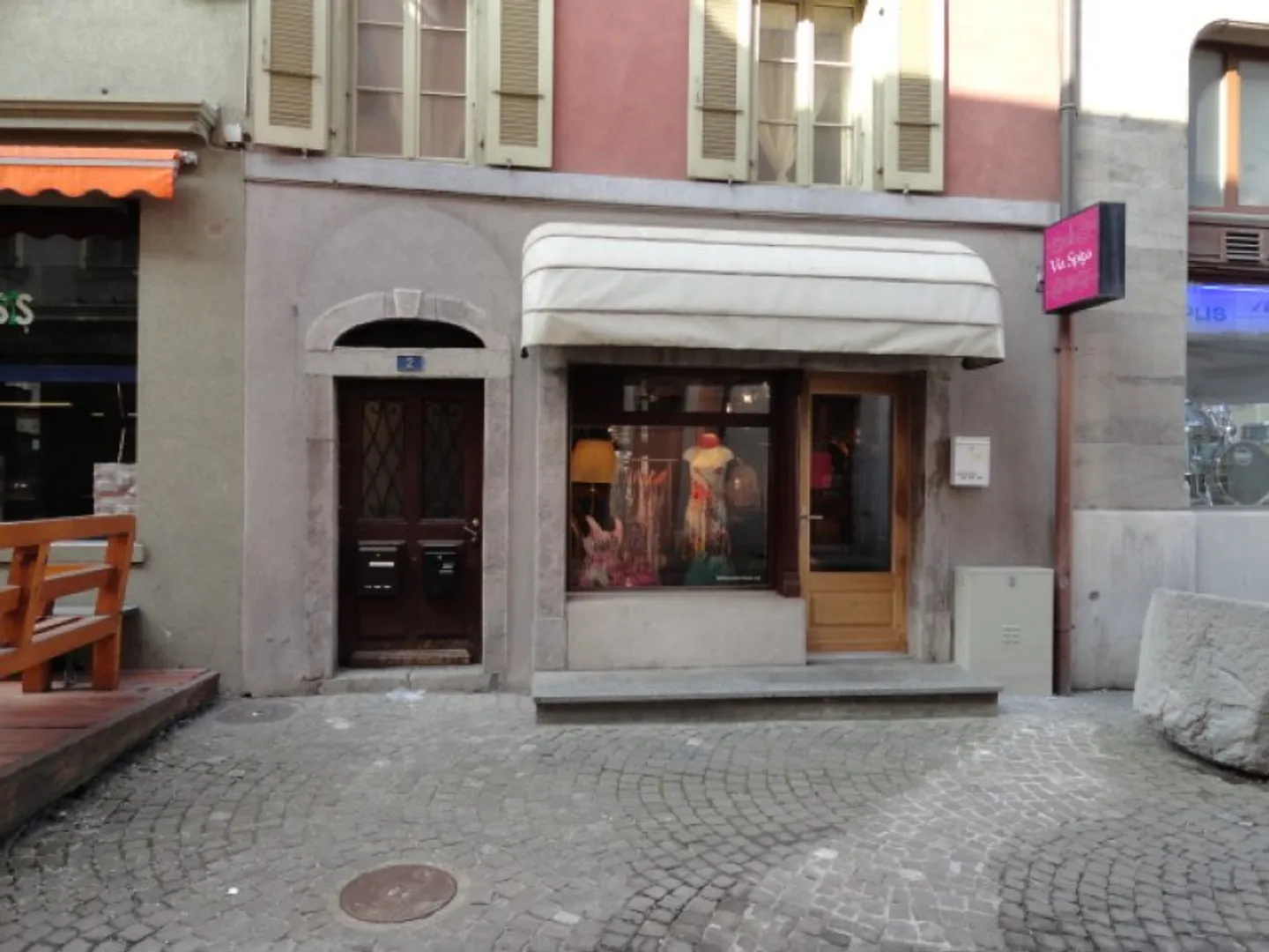 03920 - Commercial Boutique - Rue du Bourg 2 - Monthey - Photo 4 sur 5