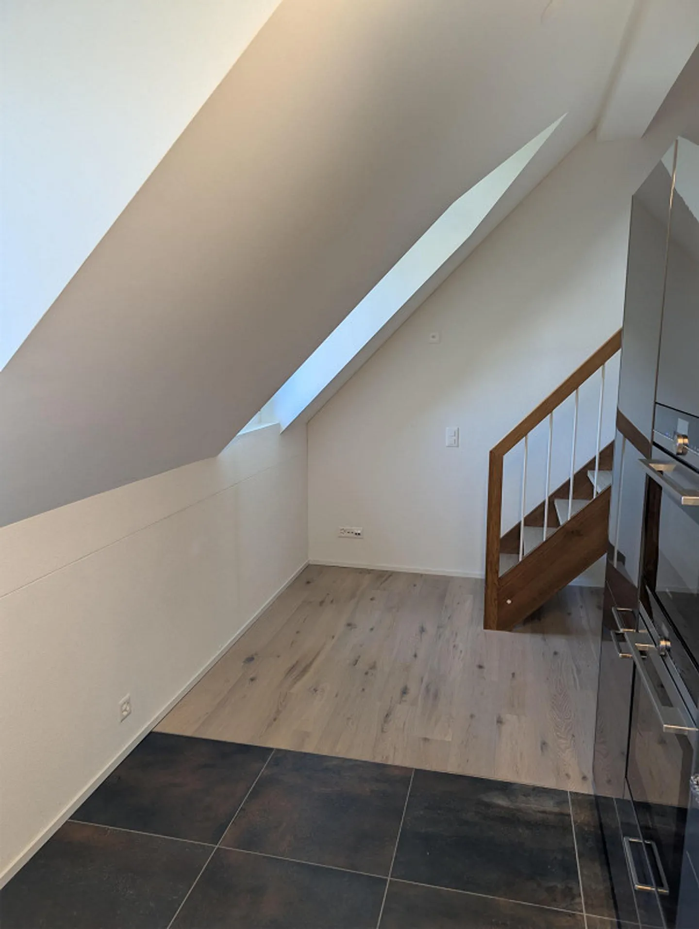 Praktische 1.5 Zimmer Maisonette an zentraler Lage in Birmensdorf - Photo 2 of 8