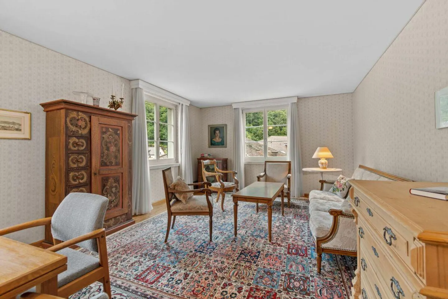 flexibel nutzbare 5-Zimmer-Wohnung mit einem Tiefgaragenplatz mitte... - Foto 2 von 23