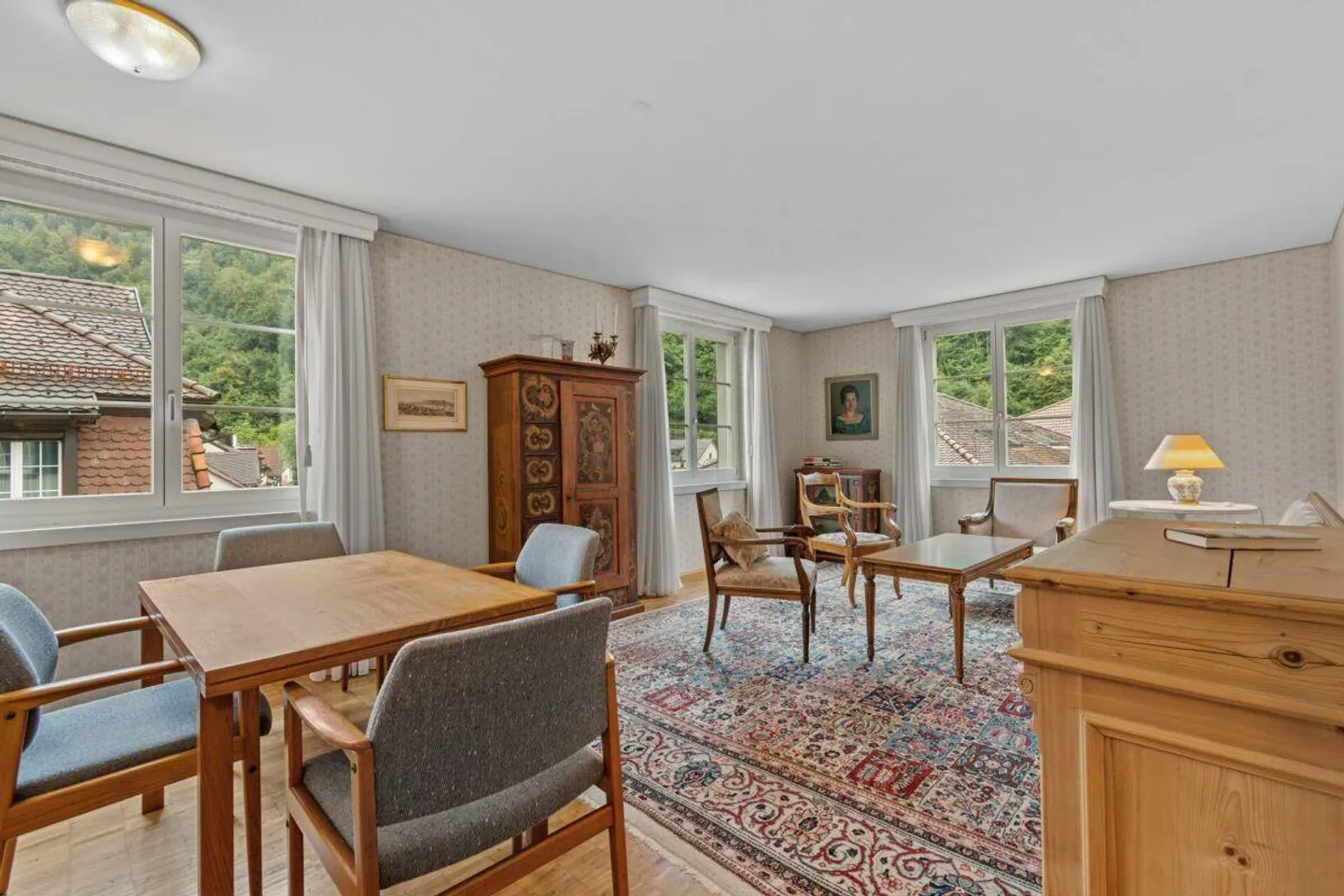 flexibel nutzbare 5-Zimmer-Wohnung mit einem Tiefgaragenplatz mitte... - Foto 3 von 23