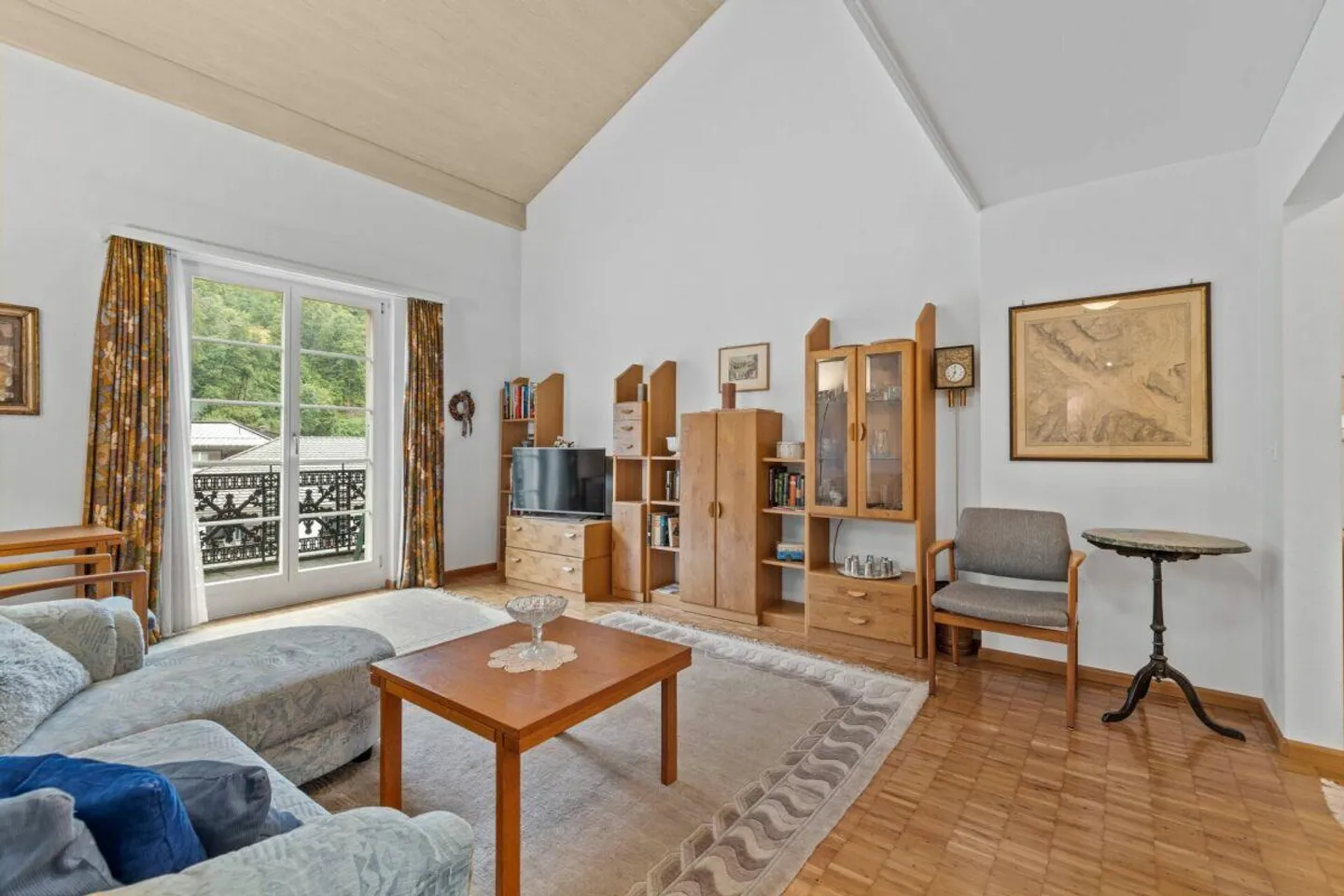 flexibel nutzbare 5-Zimmer-Wohnung mit einem Tiefgaragenplatz mitte... - Foto 9 von 23