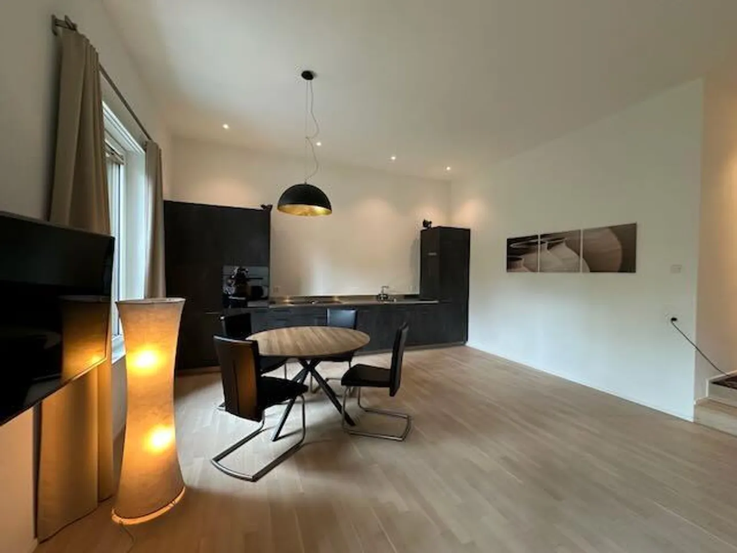 Loft Feeling: Exclusive 2.5-Room Garden Bijou with 3.5m Ceiling Height - Photo 3 of 19