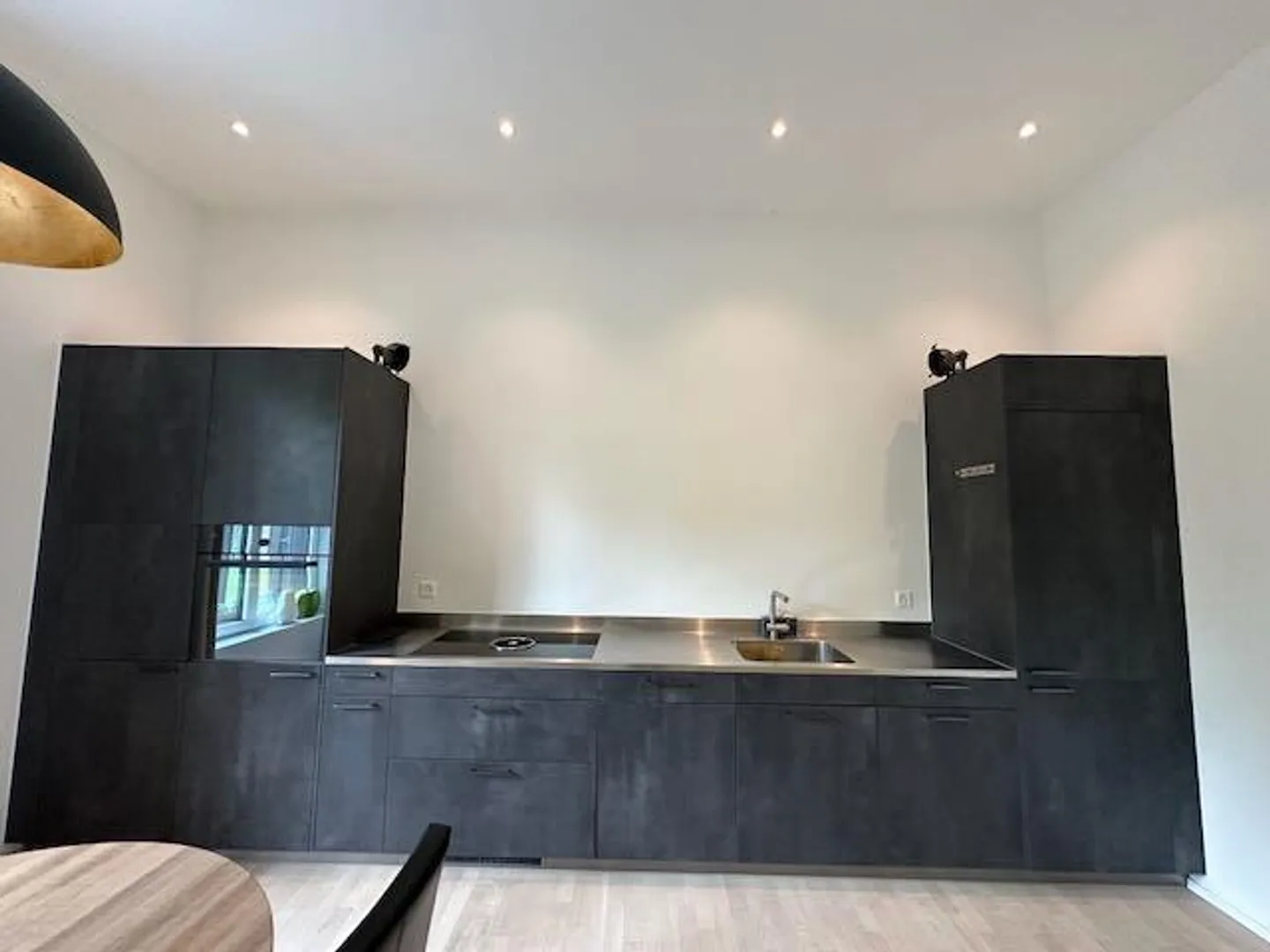 Loft Feeling: Exclusive 2.5-Room Garden Bijou with 3.5m Ceiling Height - Photo 6 of 19