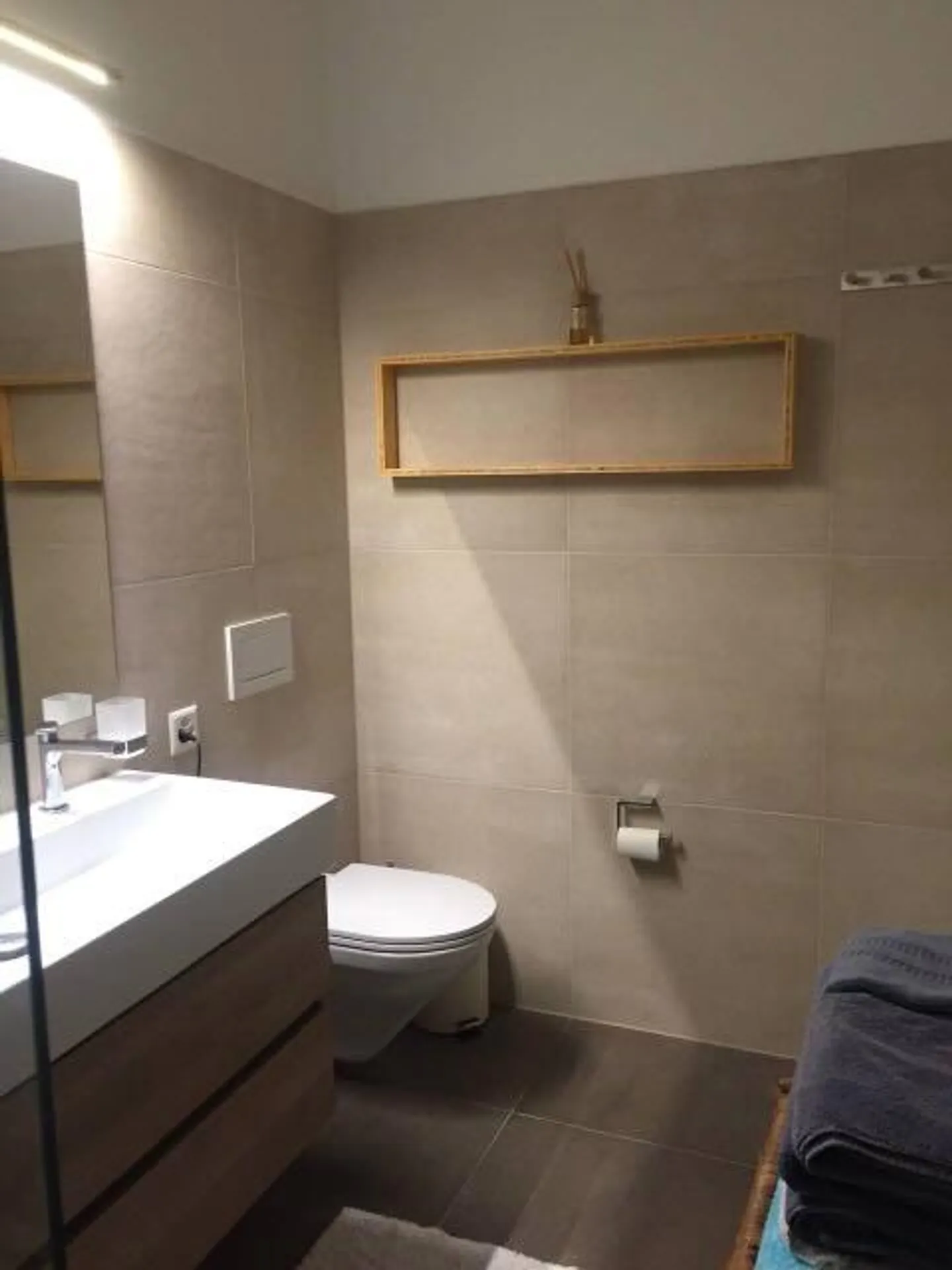 Loft Feeling: Exclusive 2.5-Room Garden Bijou with 3.5m Ceiling Height - Photo 17 of 19