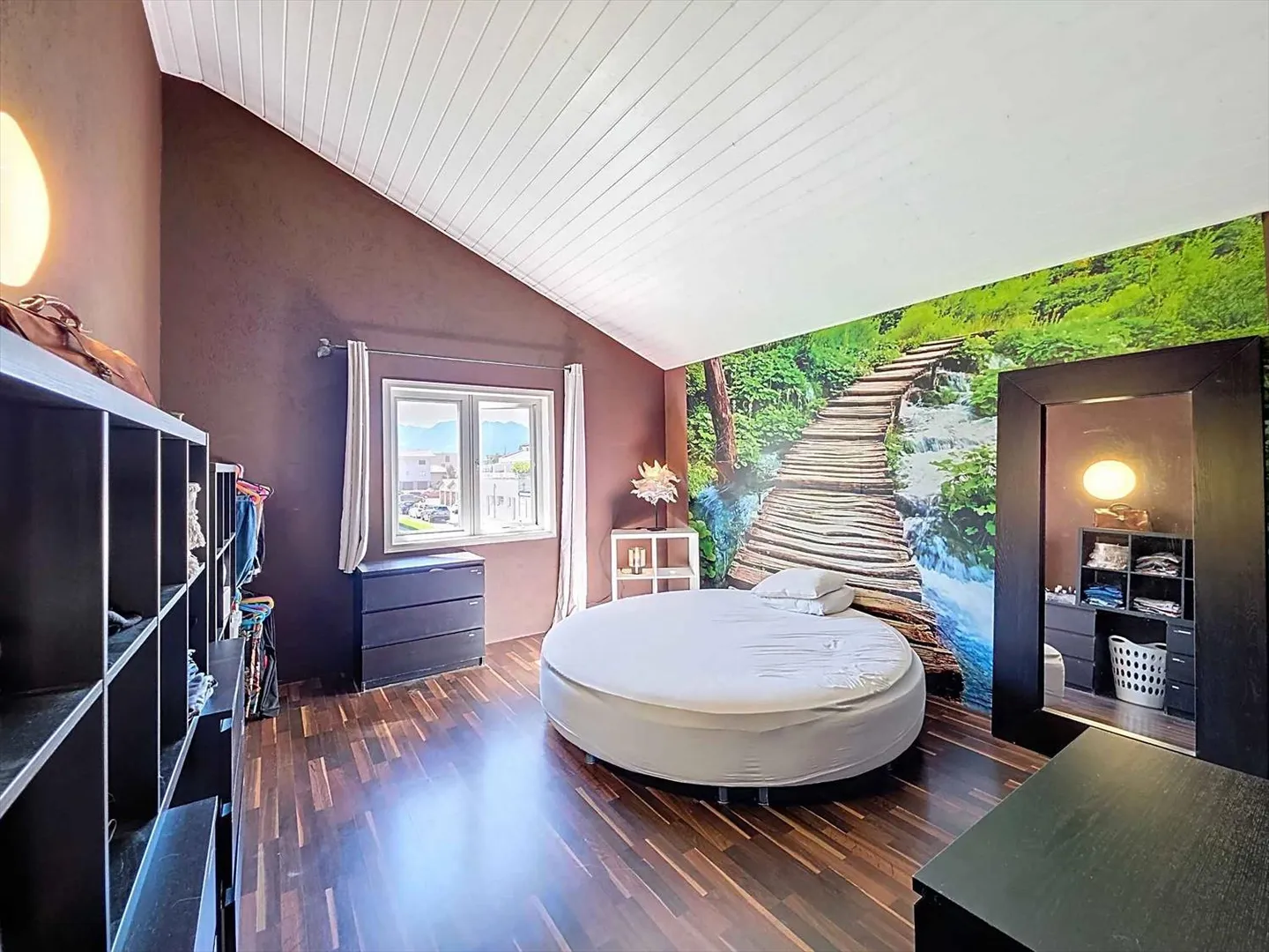 Casa canadese nel cuore di un ambiente verde - Foto 7 di 13