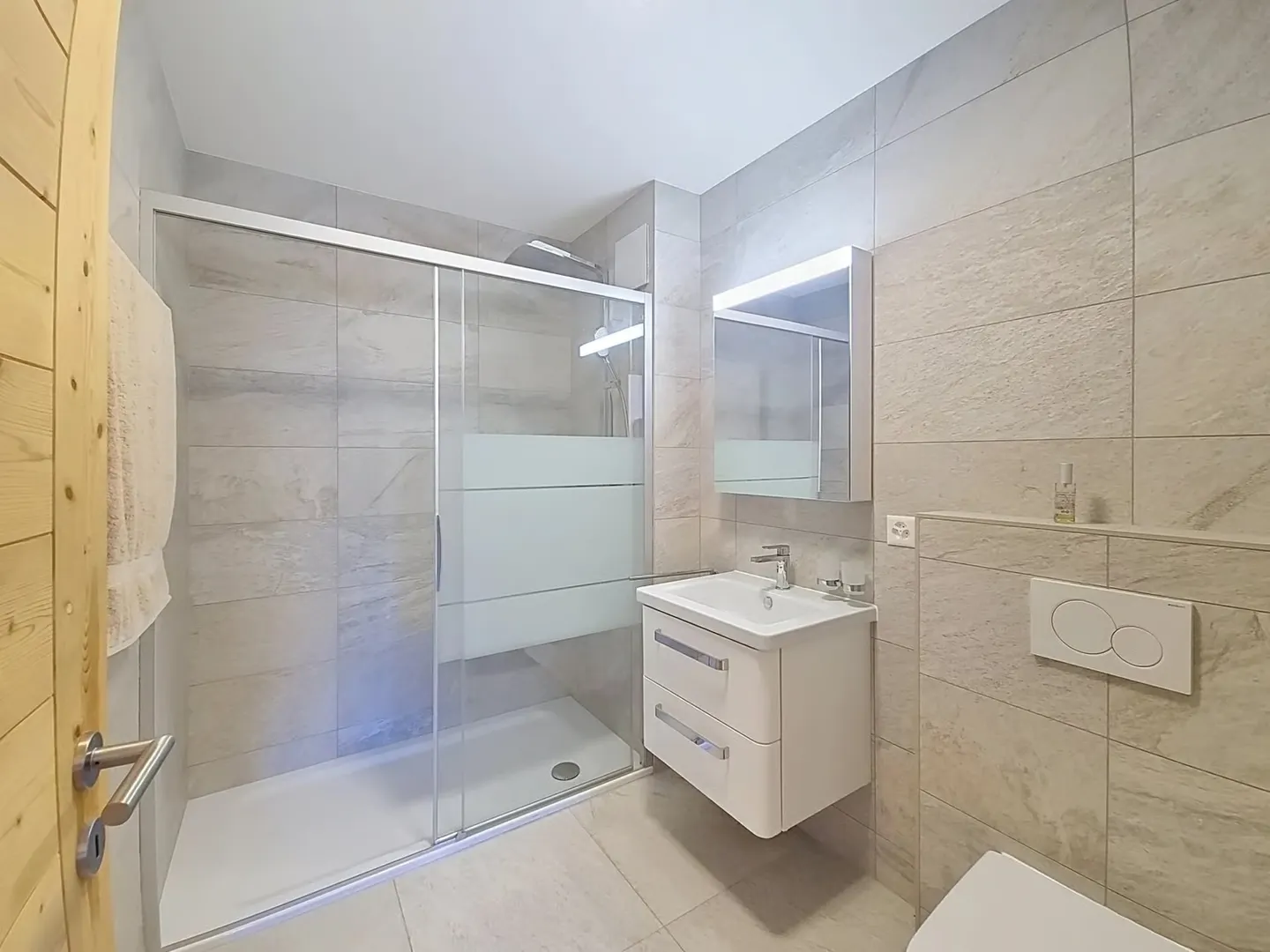 Luxury 3-room apartment, like new, in Nendaz! - Foto 9 von 13