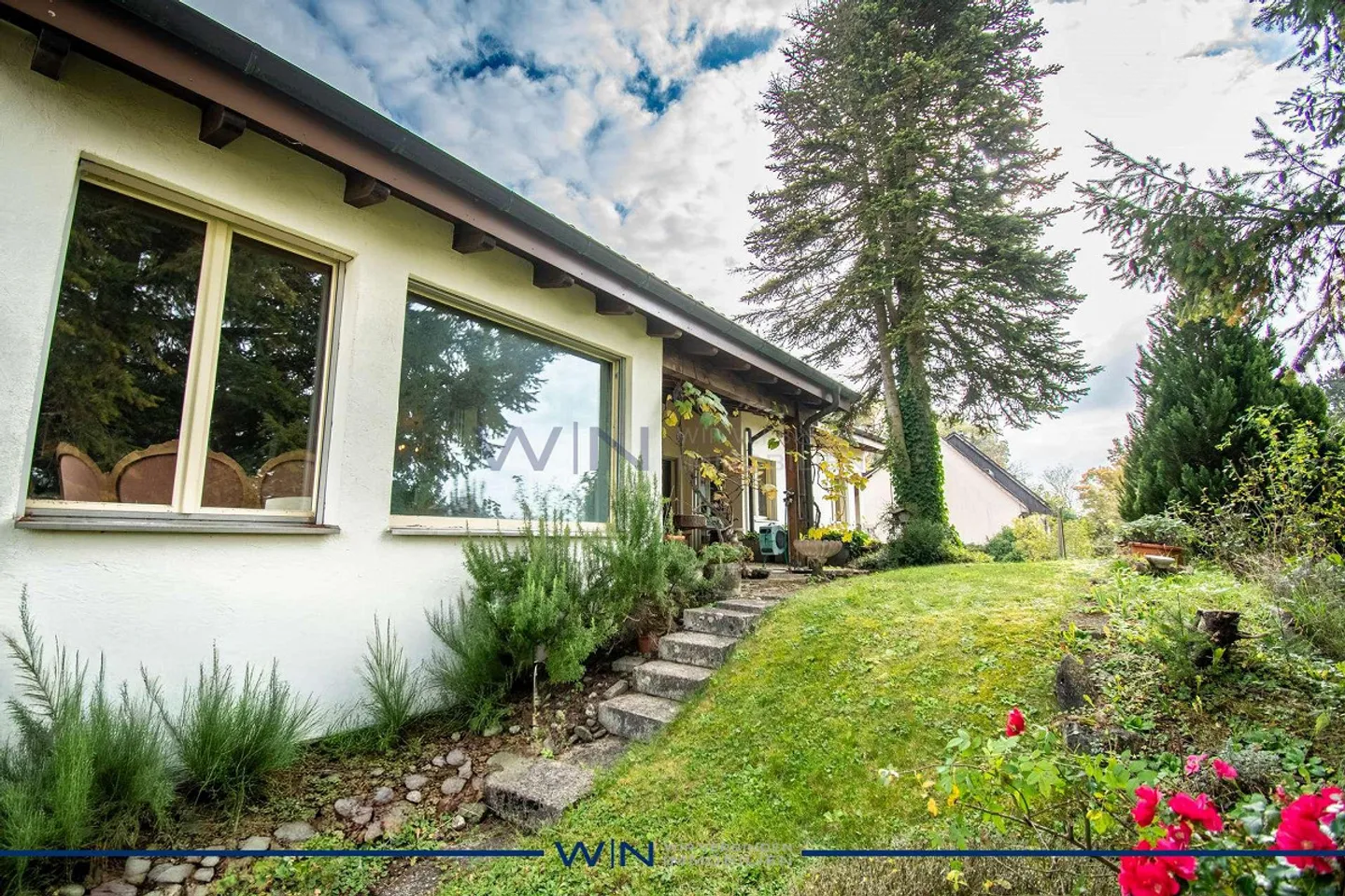 Private property with breathtaking views - Photo 11 of 13