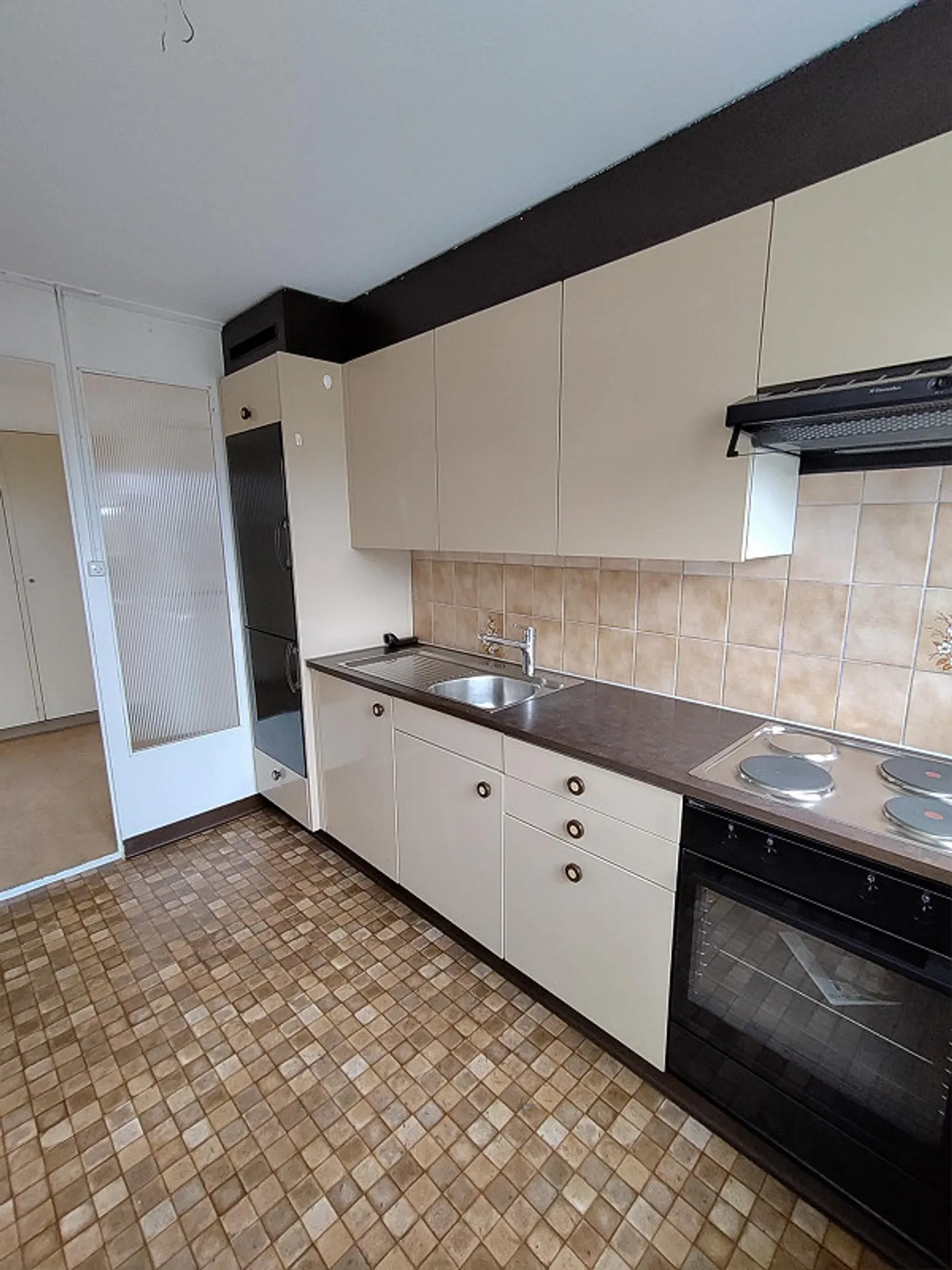 Appartement confortable de 3 pièces - Photo 2 sur 8