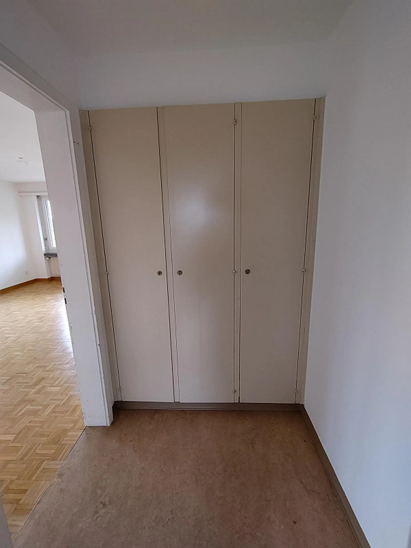 Appartement confortable de 3 pièces - Photo 3 sur 8