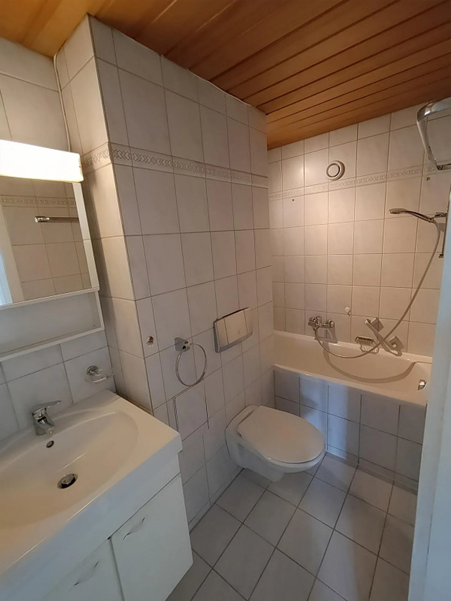 Appartement confortable de 3 pièces - Photo 7 sur 8