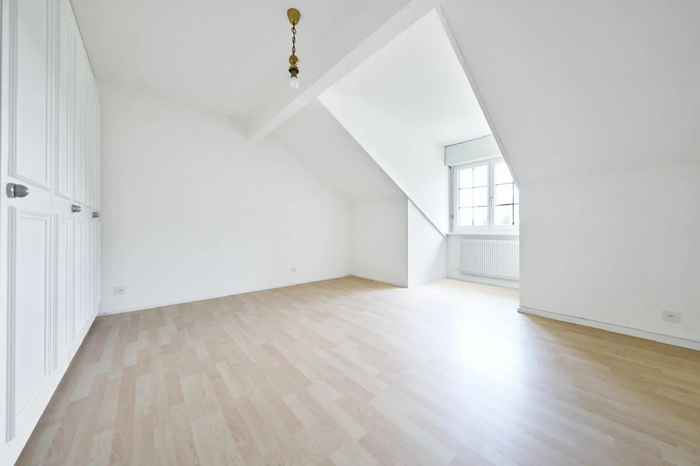 Geräumige 4,5-Zimmer-Wohnung mit atemberaubendem Seeblick - Foto 11 von 17