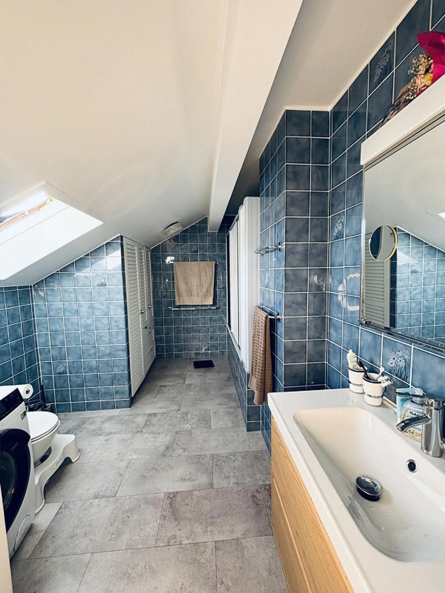 Geräumige 4,5-Zimmer-Wohnung mit atemberaubendem Seeblick - Foto 15 von 17