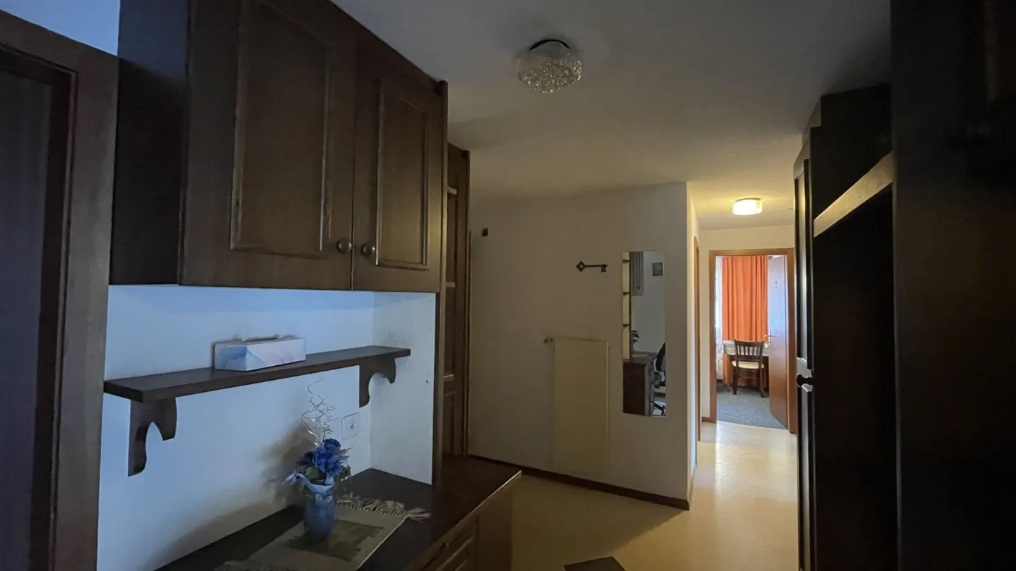 Alba large 4.5 room apartment - Photo 11 of 12