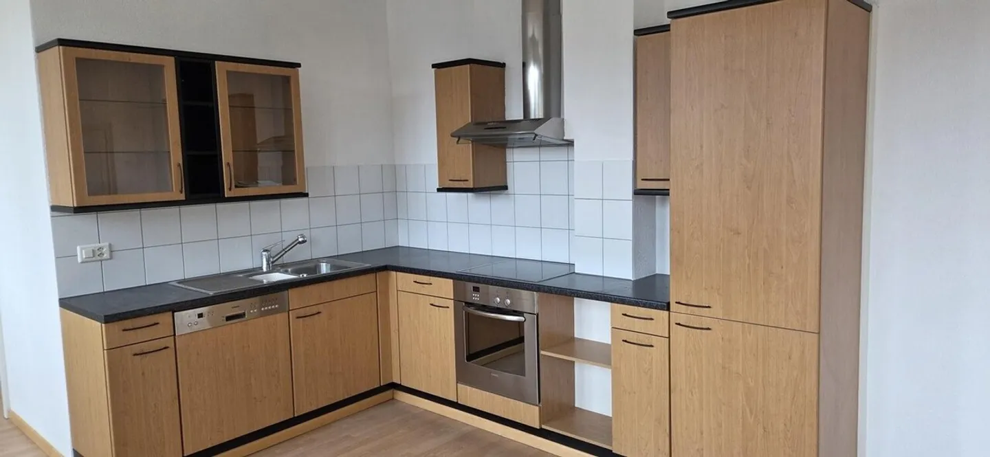 Appartement de 2.5 pièces dans le quartier du Bourg - Photo 2 sur 5