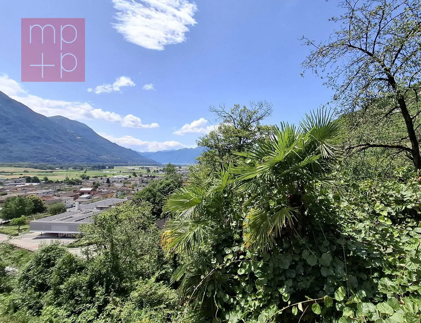 Villa - Cugnasco-Gerra - Photo 1 sur 8