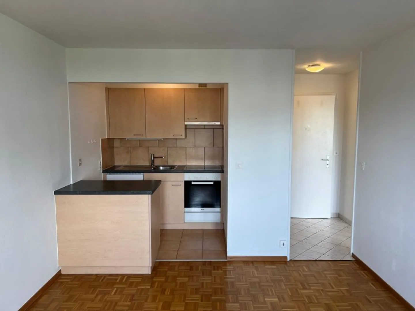 00175 - 2-Zimmer-Wohnung - Rouges-Terres 33 B - HAUTERIVE - Foto 2 von 4