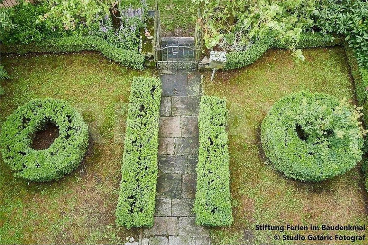 Villa storica con vista montagne - Foto 3 di 13