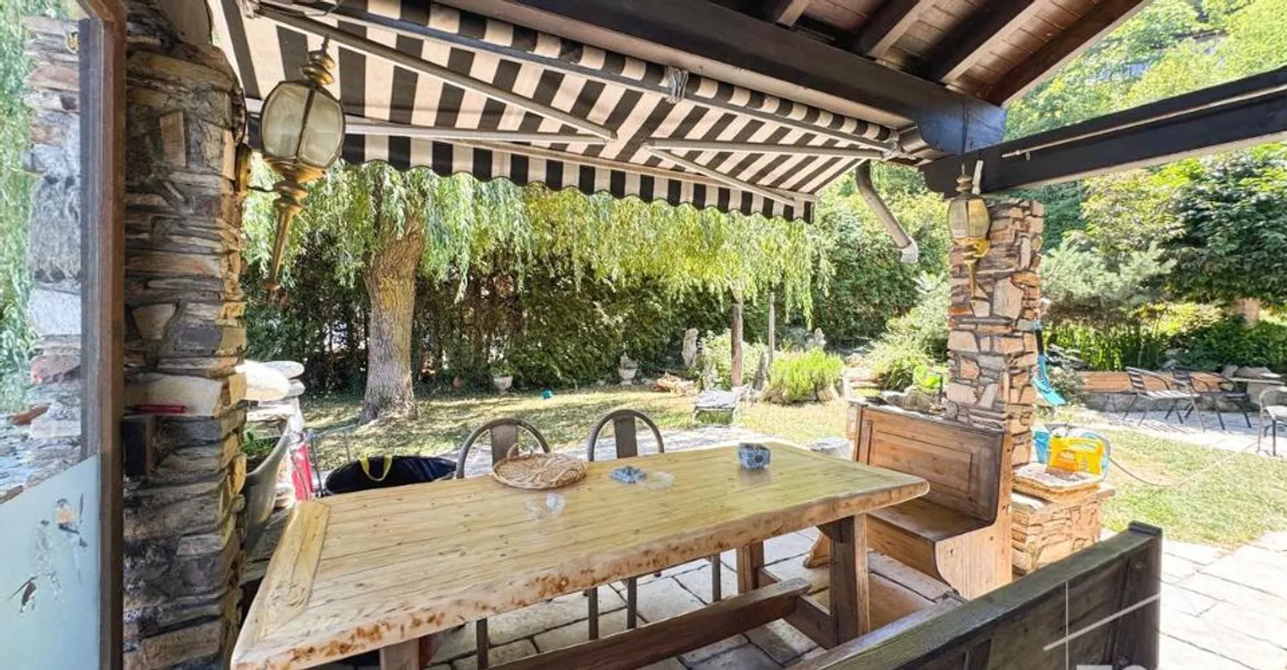 Chalet spacieux avec vue imprenable - Photo 8 sur 10