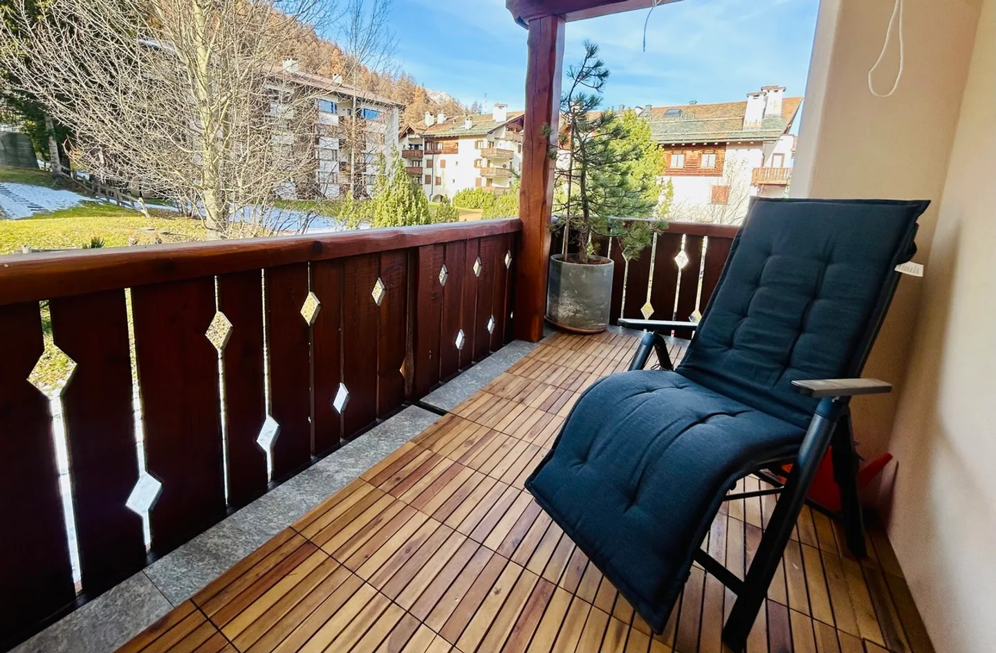 Sunny 4.5 Apartment in Ski-in-Ski out Location - Photo 6 of 9